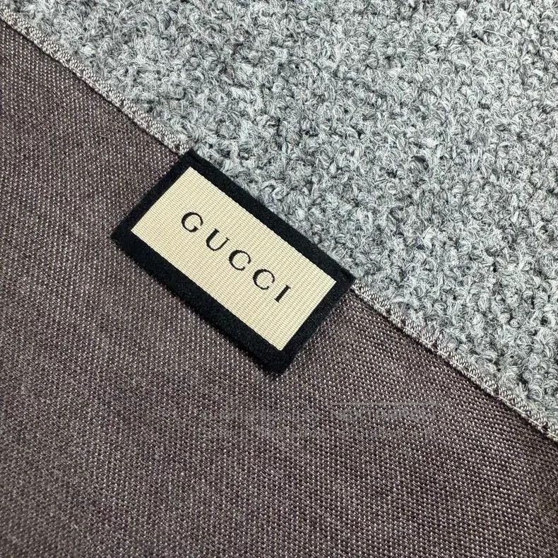 Gucci Gucci Full-print Logo scarf Size ONE SIZE - 4 Thumbnail