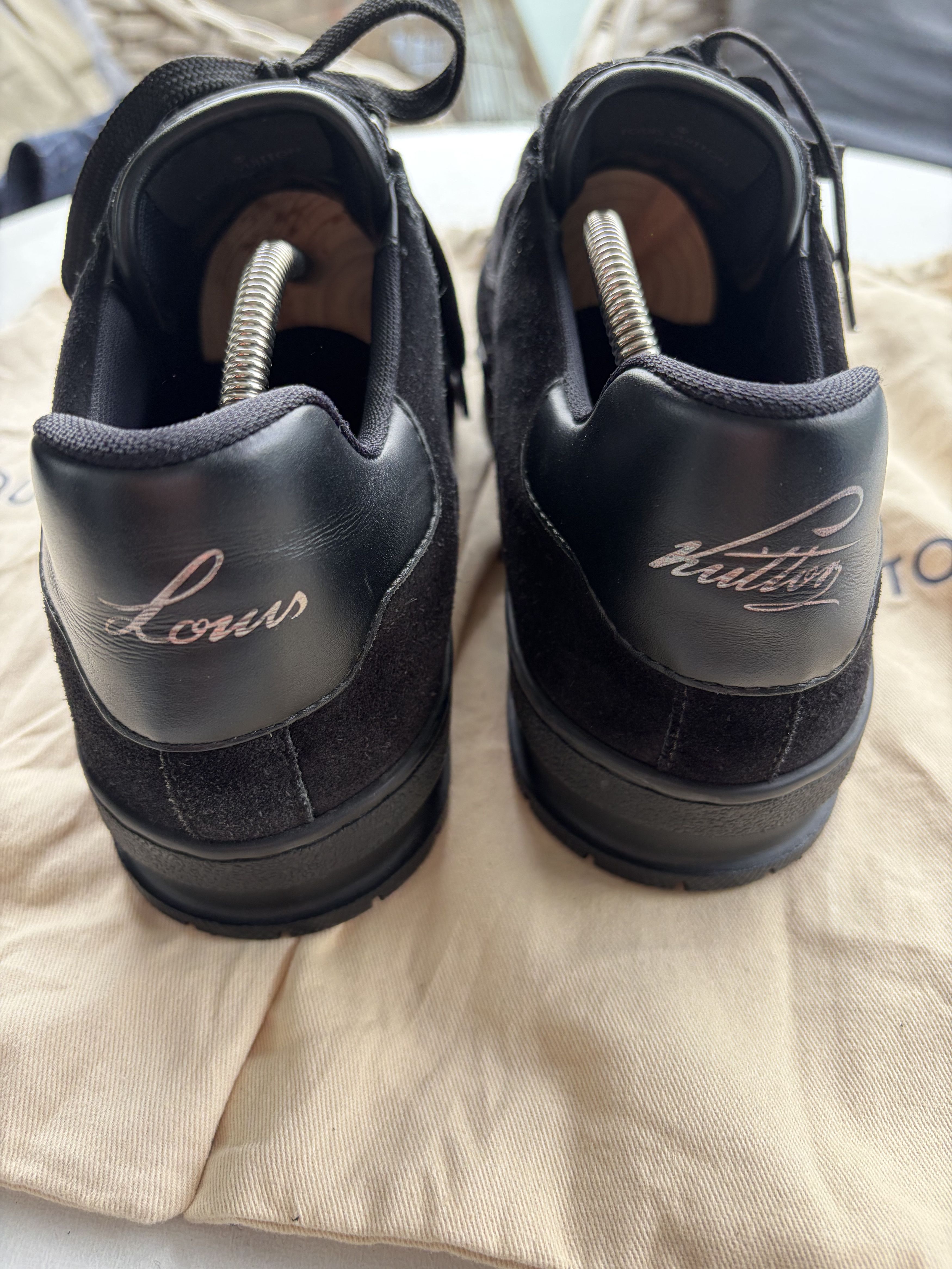 Louis Vuitton Louis Vuitton black velvet employee only Size US 7.5 / EU 40-41 - 5 Thumbnail