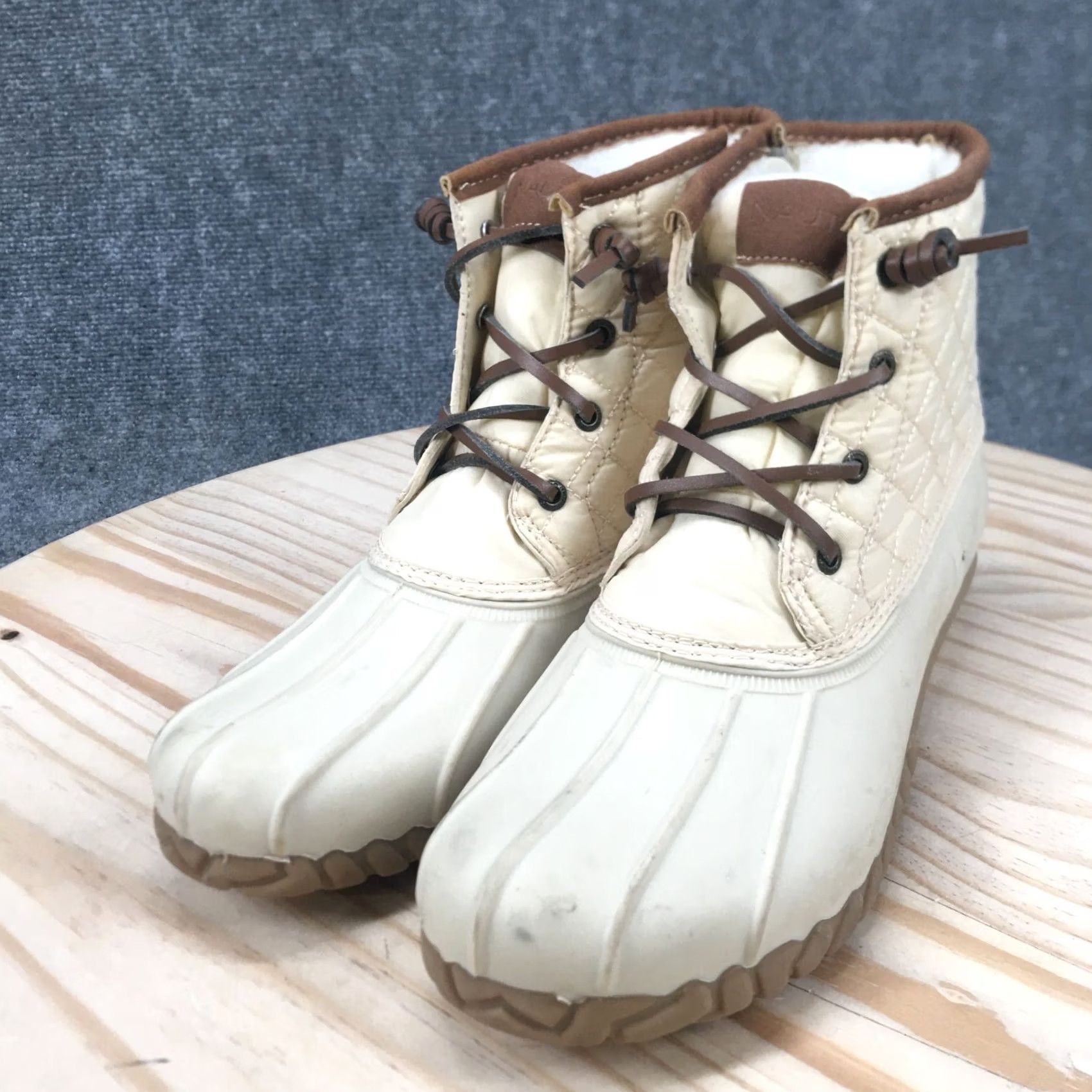 Nautica Nautica Boots Womens 10 Quilted Side Zip Ankle Duck Boot White Fabric Boots Women 10 Nautica Doorsay Size US 10 / IT 40 - 6 Thumbnail