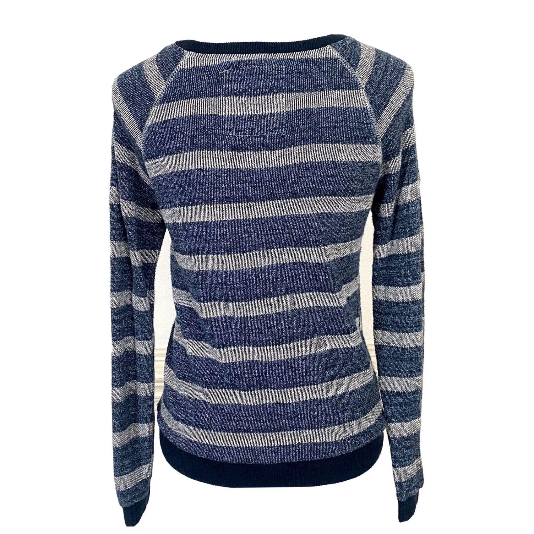 O'Neill O’Neill Sweatshirt Top Blue Striped Cotton Beach Pullover Sz Small Women Long Sleeve Pullover Activewear Size S / US 4 / IT 40 - 5 Thumbnail