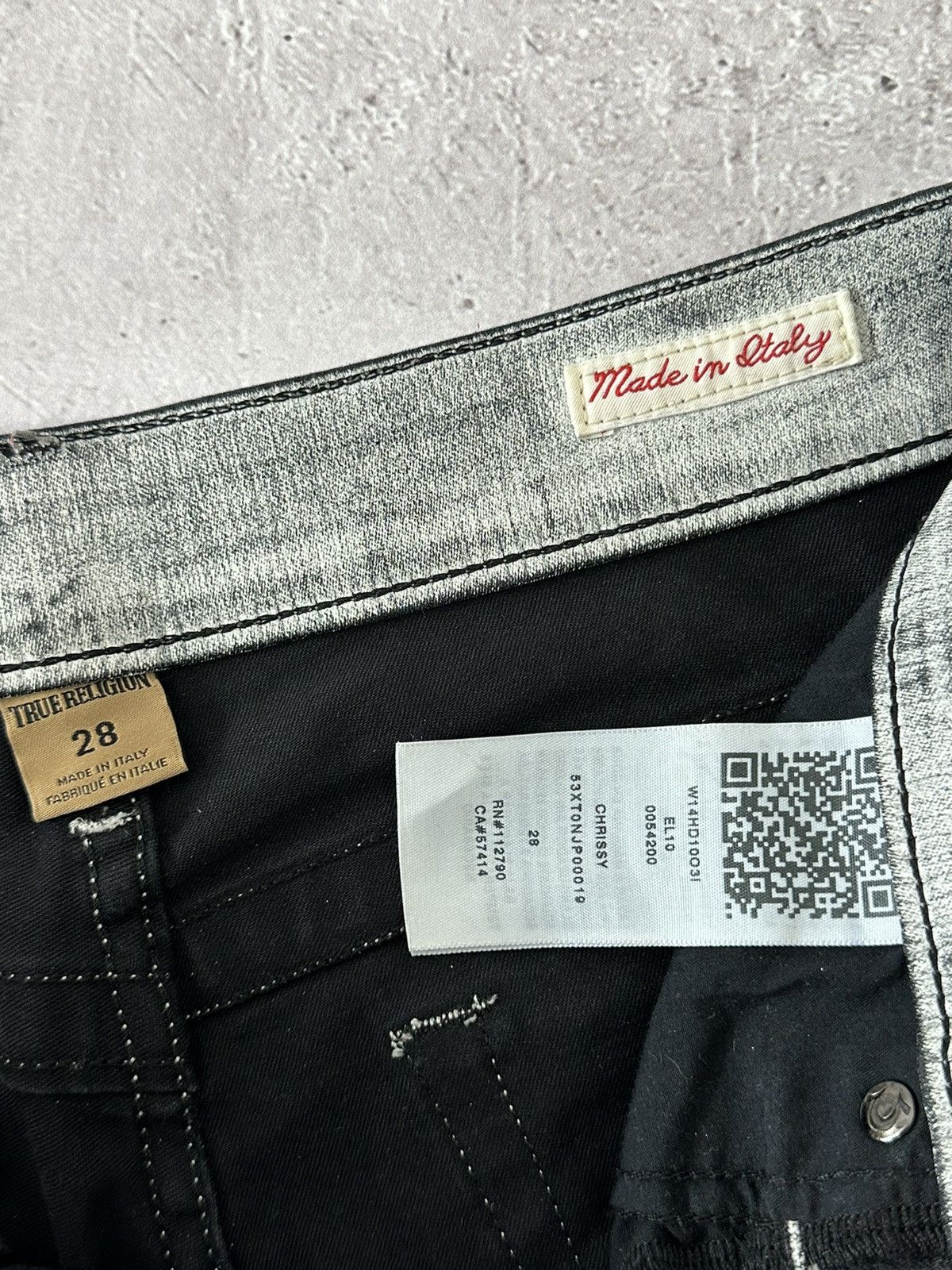 True Religion True Religion Chrissy Worn Paint Made in Italy Women’s Pants Size 28" / US 6 / IT 42 - 10 Thumbnail