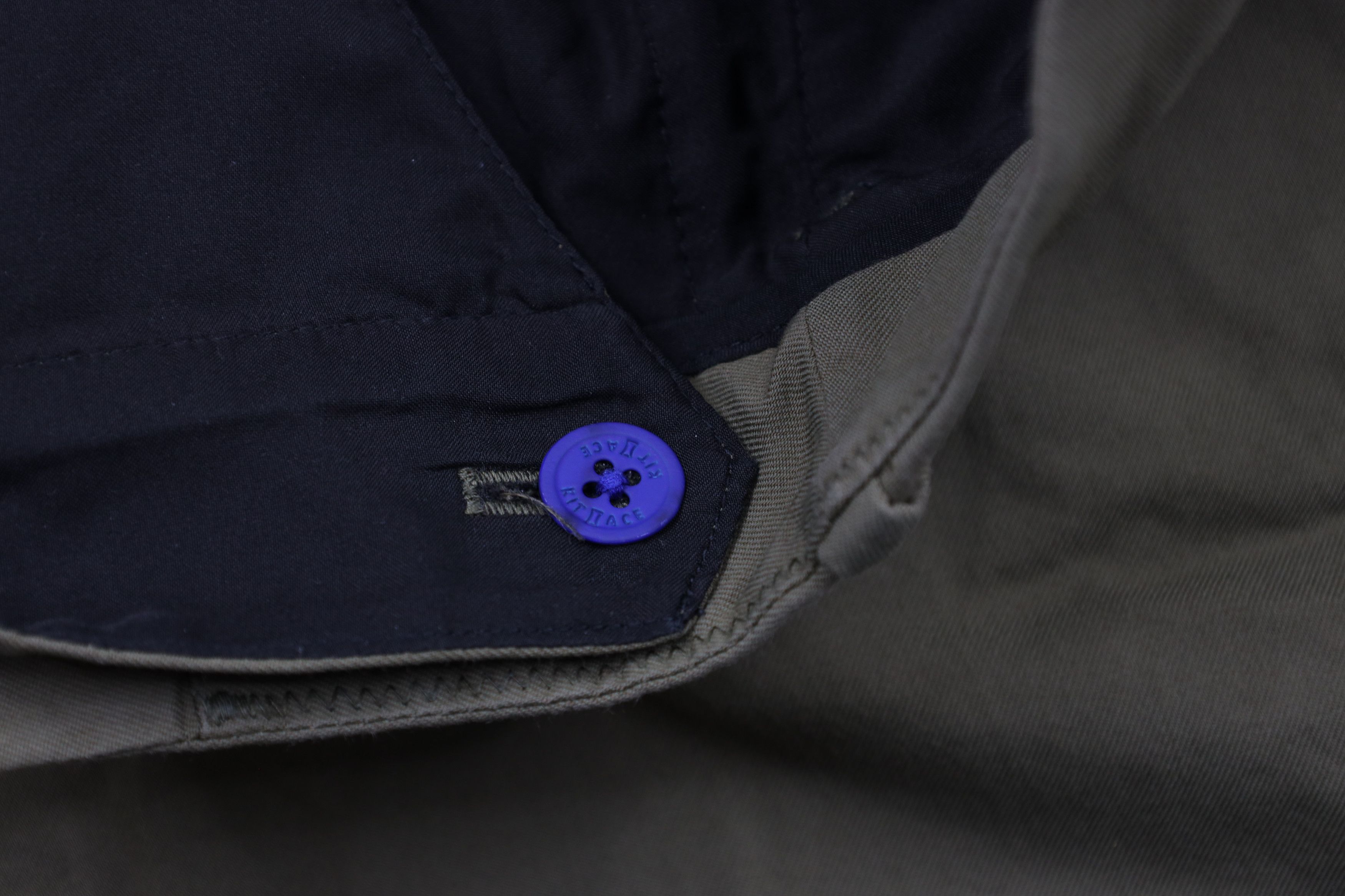 Kit and Ace × Vintage Kit & Ace Flat Front Above Knee Tech Chino Shorts Olive Size US 32 / EU 48 - 8 Thumbnail