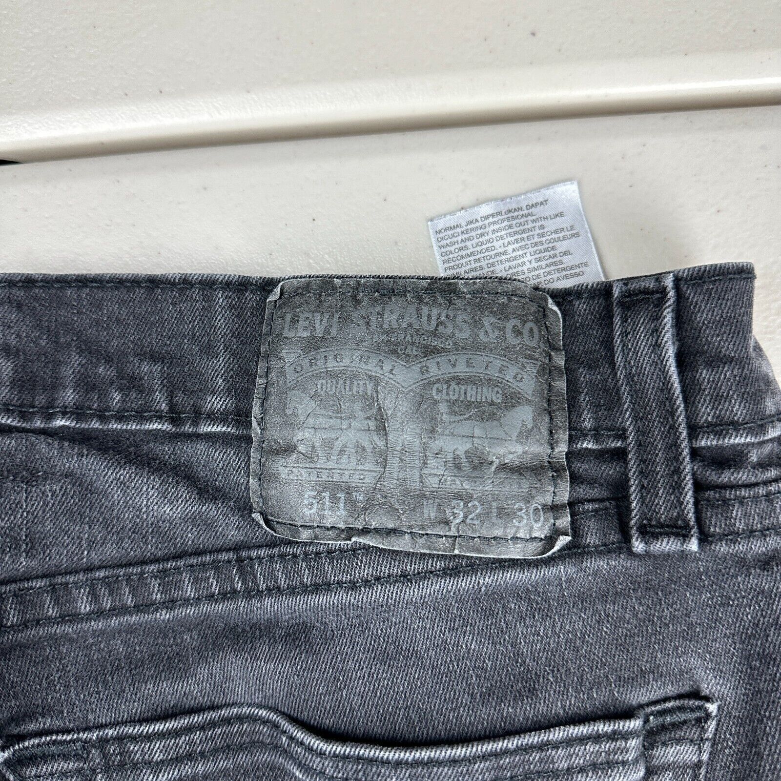 Levi's 511 Levis Jeans Black Label Levi Strauss Black logo patch Size US 32 / EU 48 - 4 Thumbnail