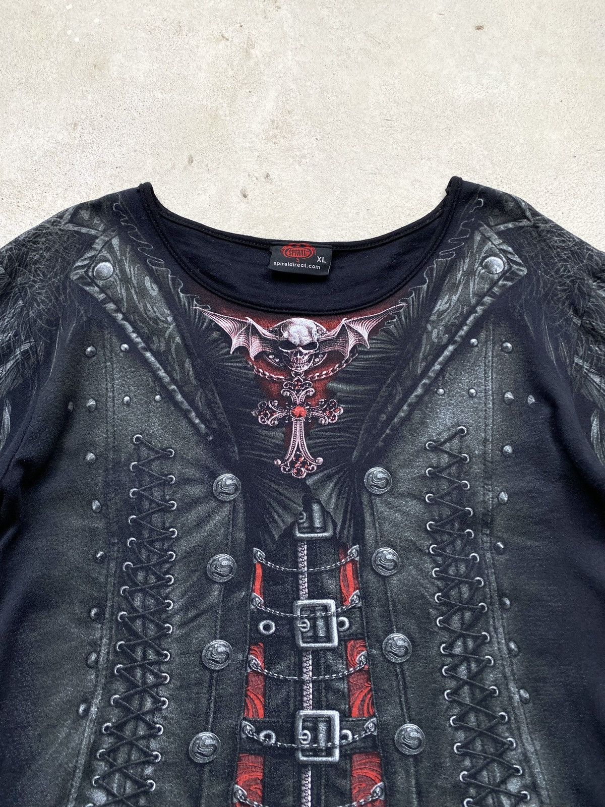 Vintage Vintage 00’s Spiral Gothic Longsleeve Size XL / US 12-14 / IT 48-50 - 5 Thumbnail