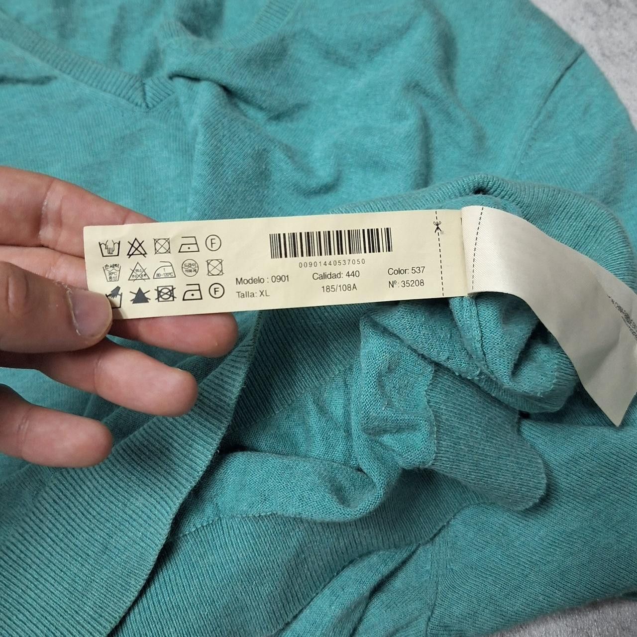 Massimo Dutti Soft and comfortable green cotton V-neck sweater Size US XL / EU 56 / 4 - 5 Thumbnail
