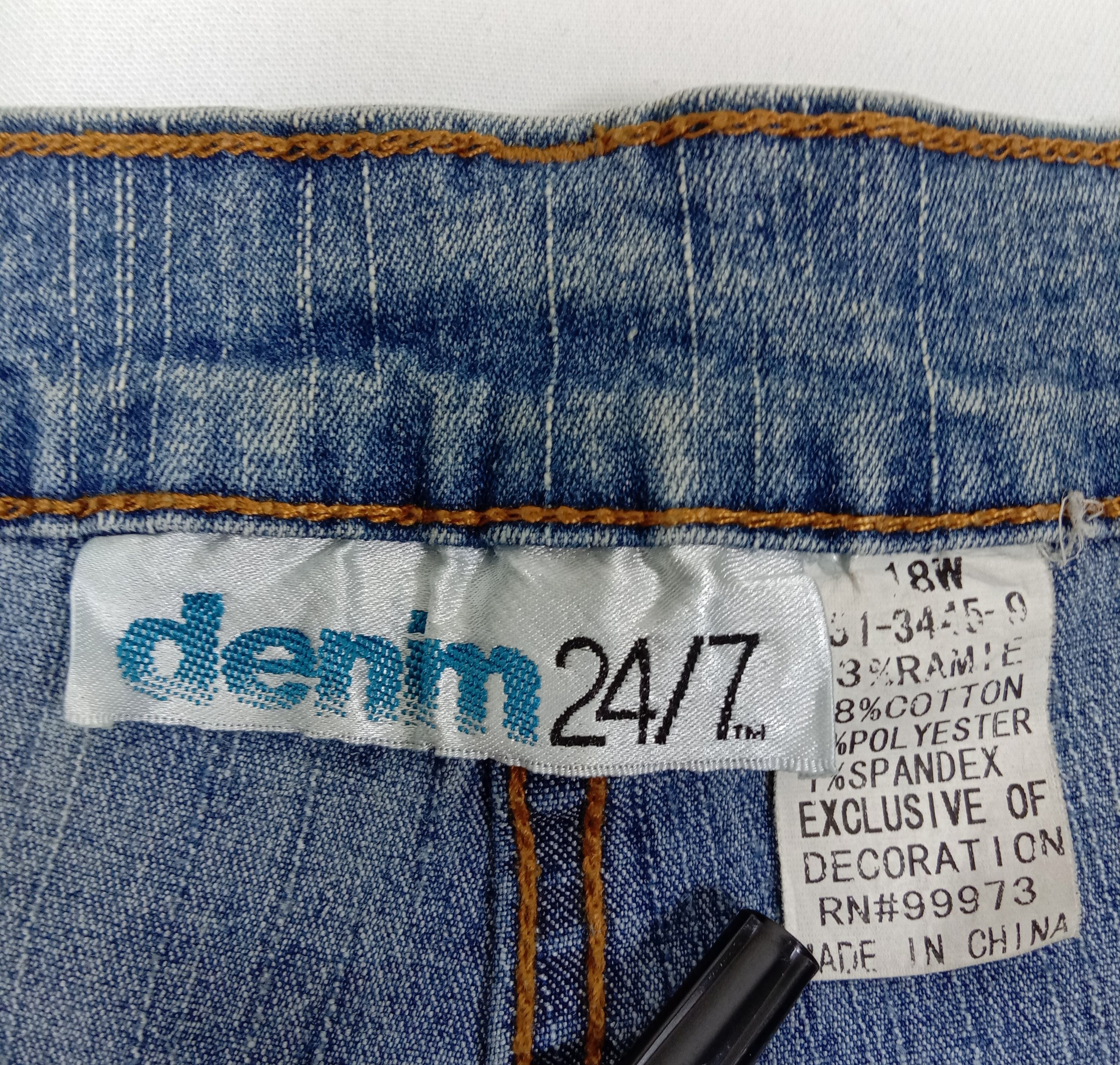 Beauty Beast Vintage Denim 24/7 Embroidered Flare Jeans Size 33" - 13 Thumbnail