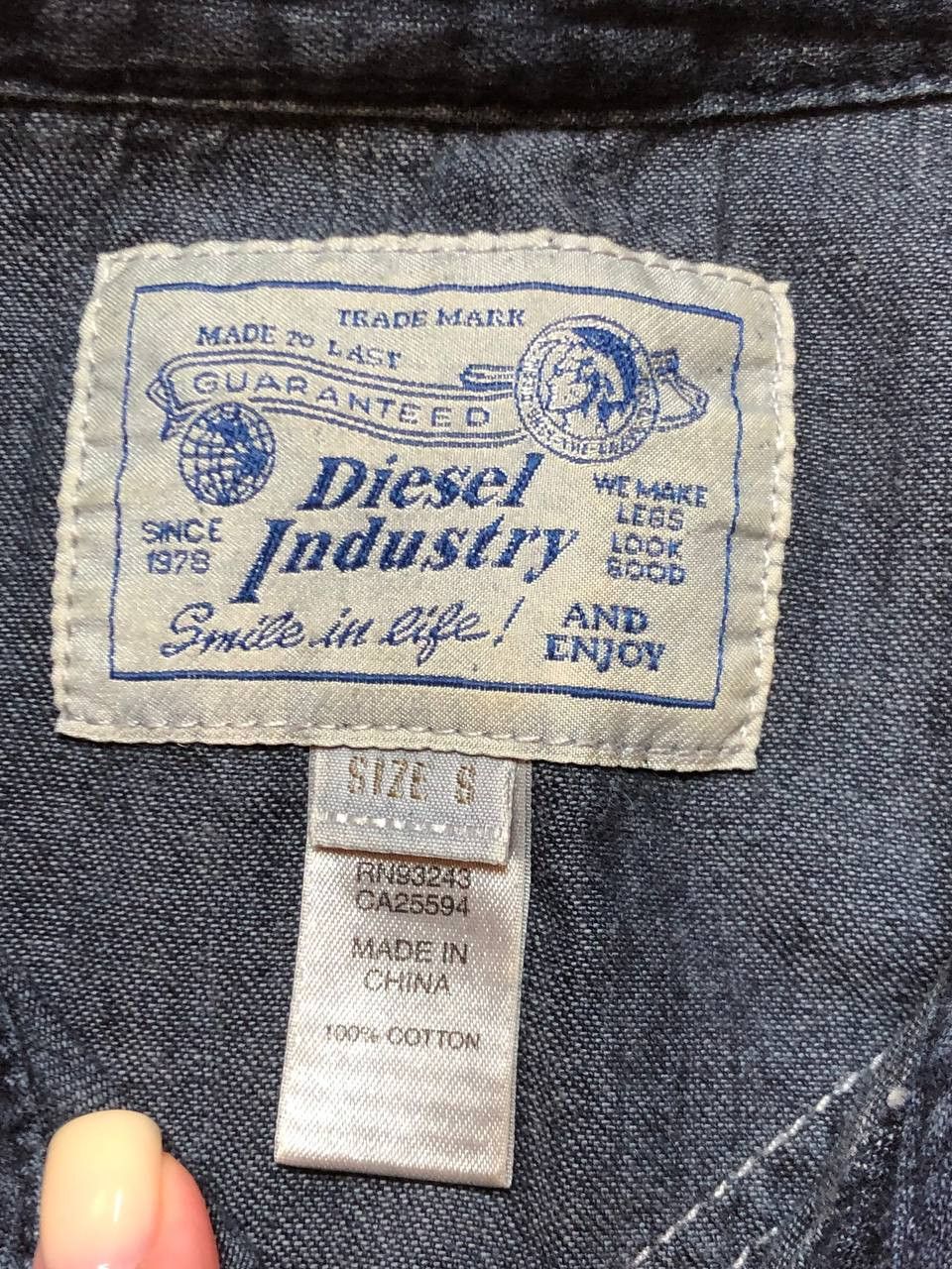 Diesel Vintage denim Shirt Y2K Diesel size S streetwear Size US S / EU 44-46 / 1 - 2 Thumbnail