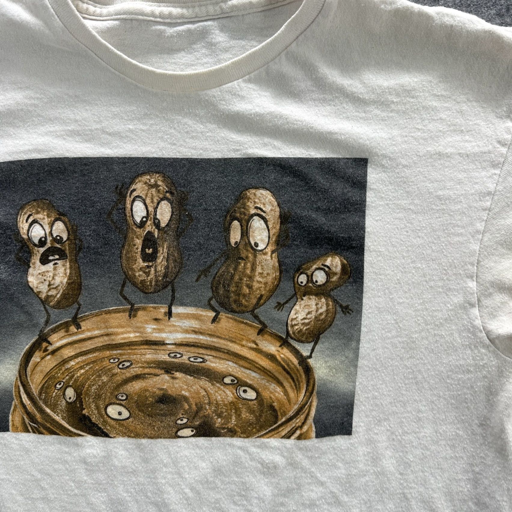 Peanuts Funny Peanut Butter Shirt Large White Cartoon Graphic Tee Food Peanuts Jar Mens Size US L / EU 52-54 / 3 - 4 Thumbnail