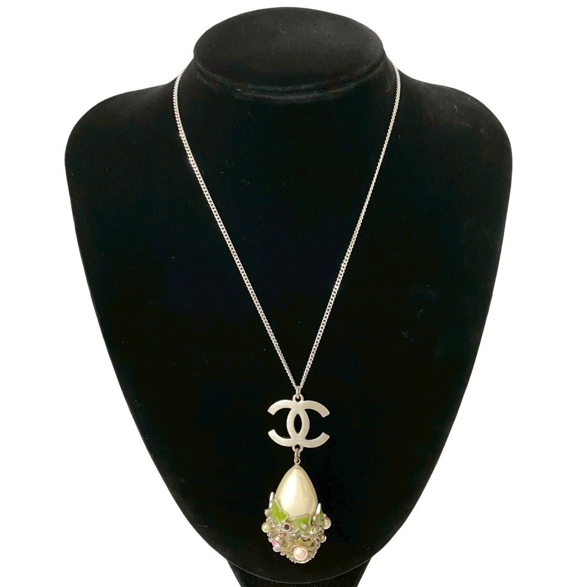 Chanel CHANEL Coco Mark Metal Faux Pearl Chain Necklace Pendant in Silver 23071 Size ONE SIZE - 1 Thumbnail