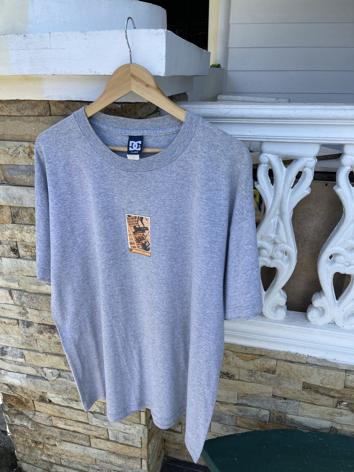 DC Rare🔥Vintage DC Shoe Co Usa Skate T Shirt Size US XL / EU 56 / 4 - 4 Thumbnail