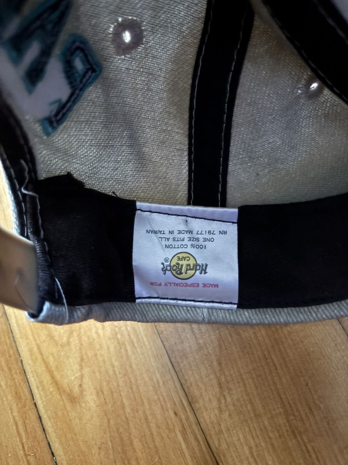 Hard Rock Cafe Vintage Hard Rock Cafe Paris Hat Size ONE SIZE - 4 Thumbnail