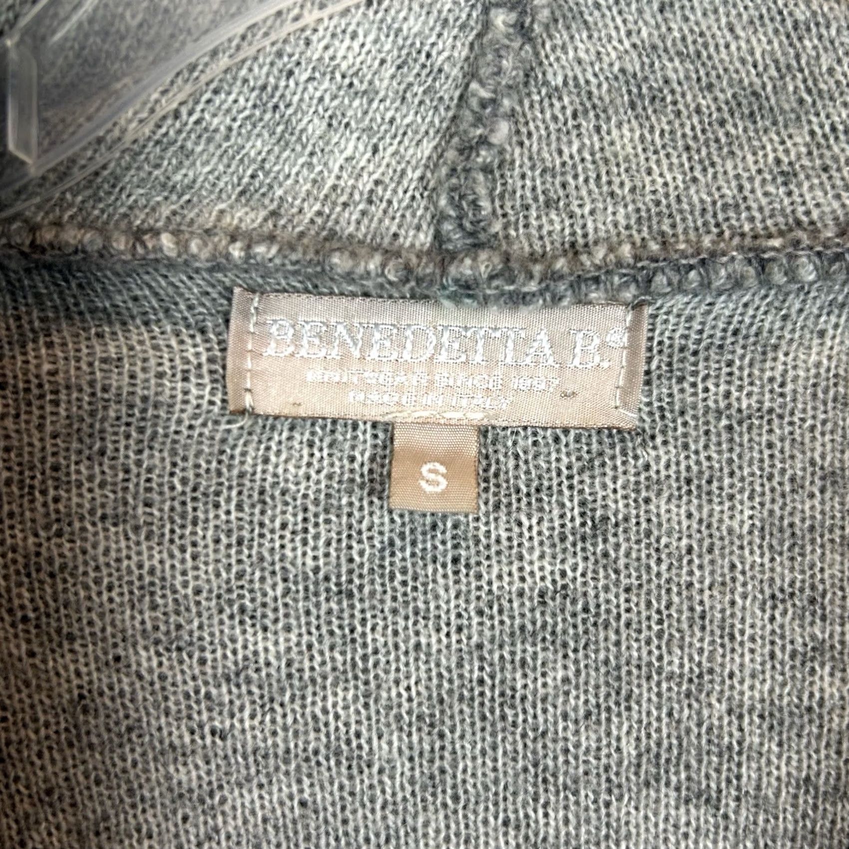 Vintage Benedetta B. Cardigan Sweater Women Small Gray Open Wool Cashmere Knit Regular Long Sleeve Vintage No Mens Womens Girls Size S / US 4 / IT 40 - 3 Thumbnail