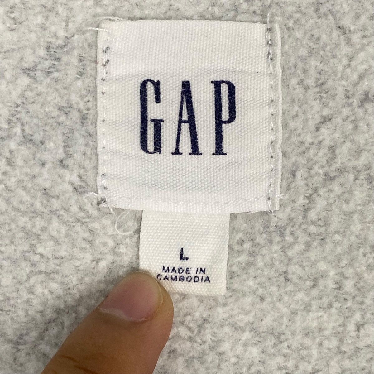 Other Vintage GAP Hoodie Big Logo Printed Gray Pullover Jumper L Size US L / EU 52-54 / 3 - 5 Thumbnail