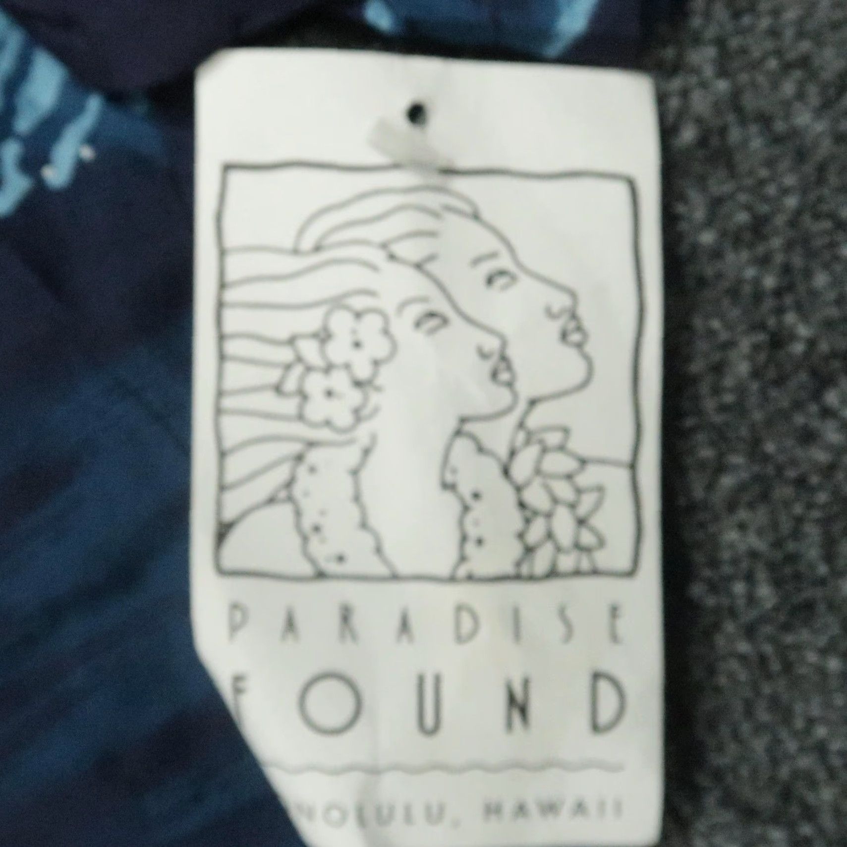 Paradise Found Paradise Found Men's Shirt Large Blue Hawaiian Surf Wave Surfboards Rayon Casual NWT Size US L / EU 52-54 / 3 - 4 Thumbnail