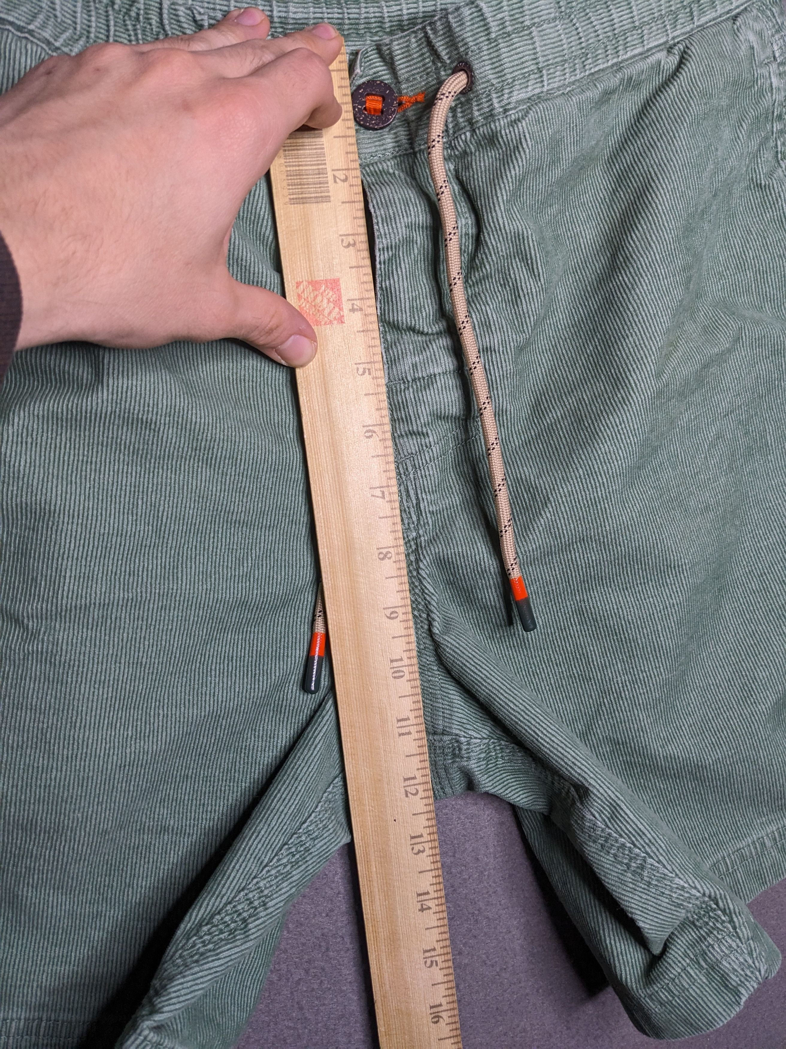 Howler Brothers Howler Bros Pressure Drop Cord Shorts Size 33 Green Corduroy Size US 33 - 17 Thumbnail
