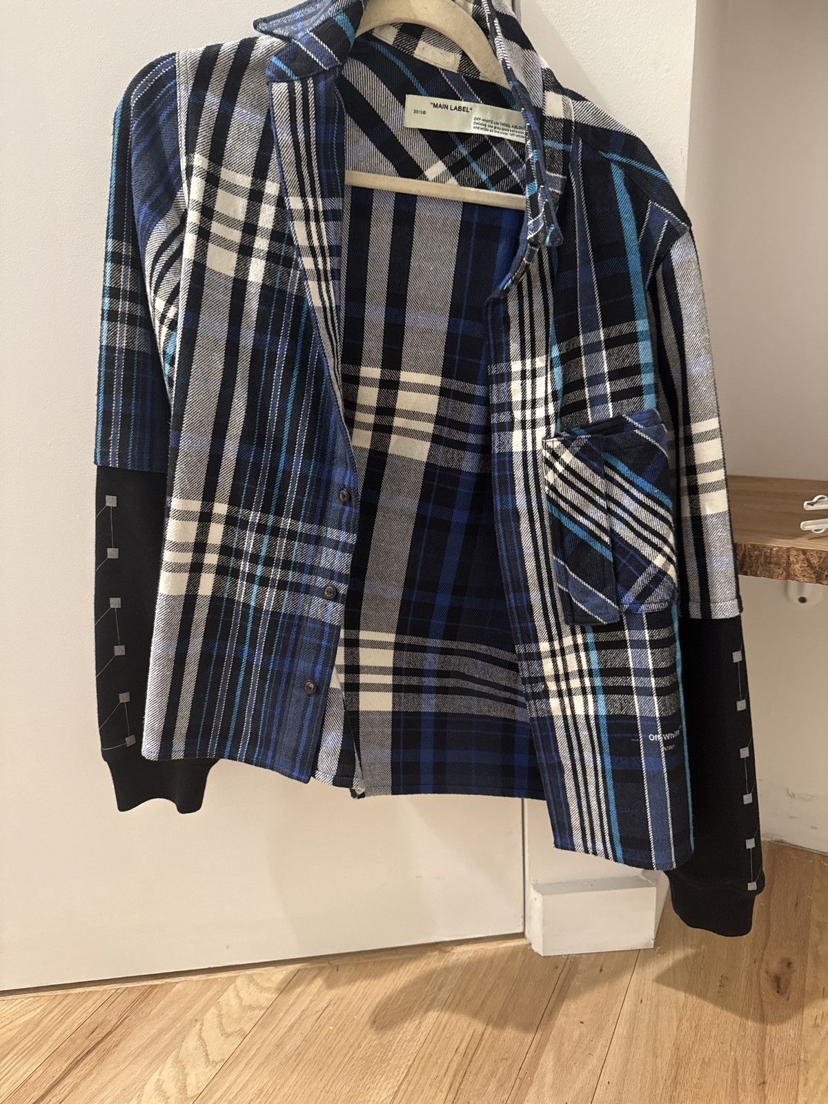 Off-White Off white flannel crewneck hybrid thing Size US XXS / EU 40 - 1 Thumbnail
