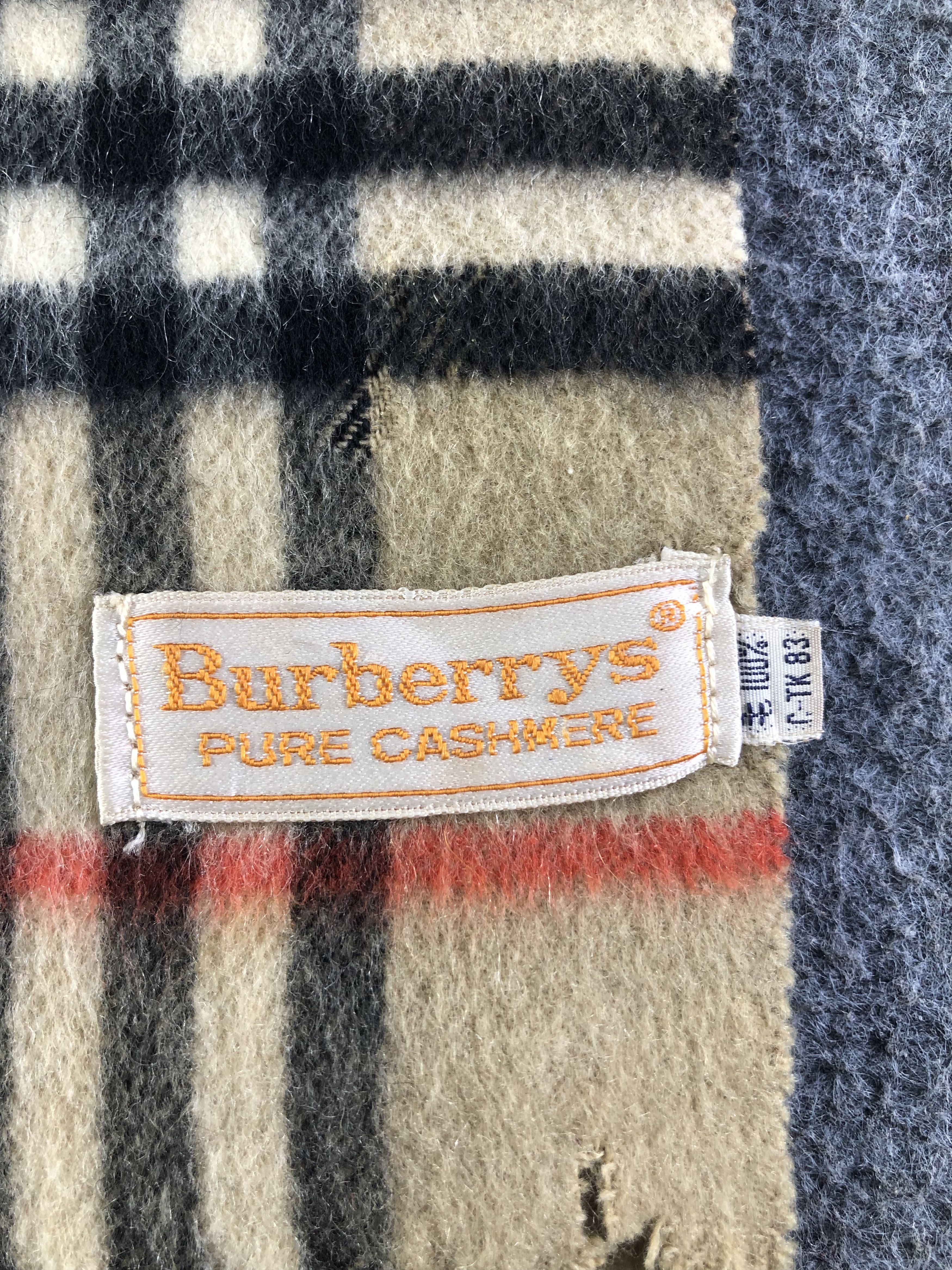 Burberry Burberrys Pure Cashmere Scarf / Muffler / Neckwear SS1216 Size ONE SIZE - 4 Thumbnail
