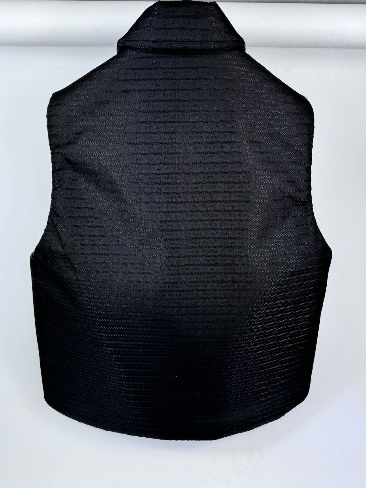 Prada LOGO PRINT VEST Size US L / EU 52-54 / 3 - 2 Thumbnail