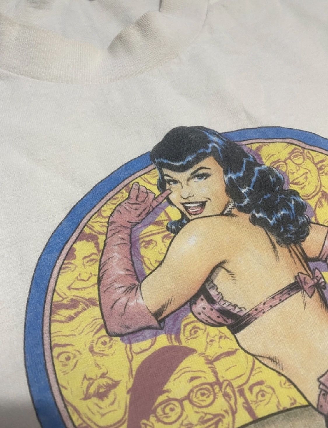Vintage Vintage raphitti rare portreit dave stevens bettie page 80s Size US L / EU 52-54 / 3 - 3 Thumbnail