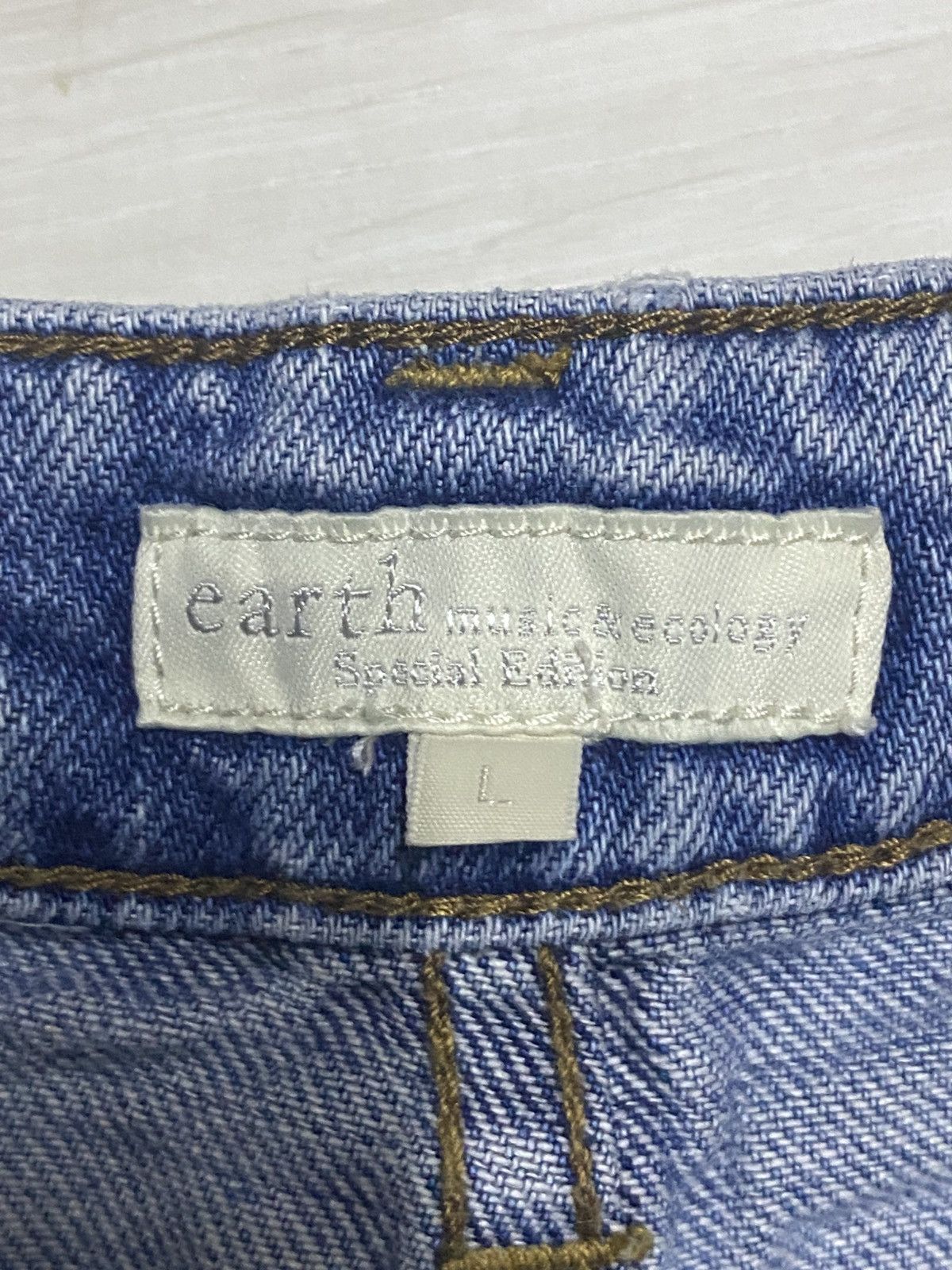 Japanese Brand Vintage Japanese Brand Earth Music & Ecology Baggy Jeans Size US 30 / EU 46 - 12 Thumbnail