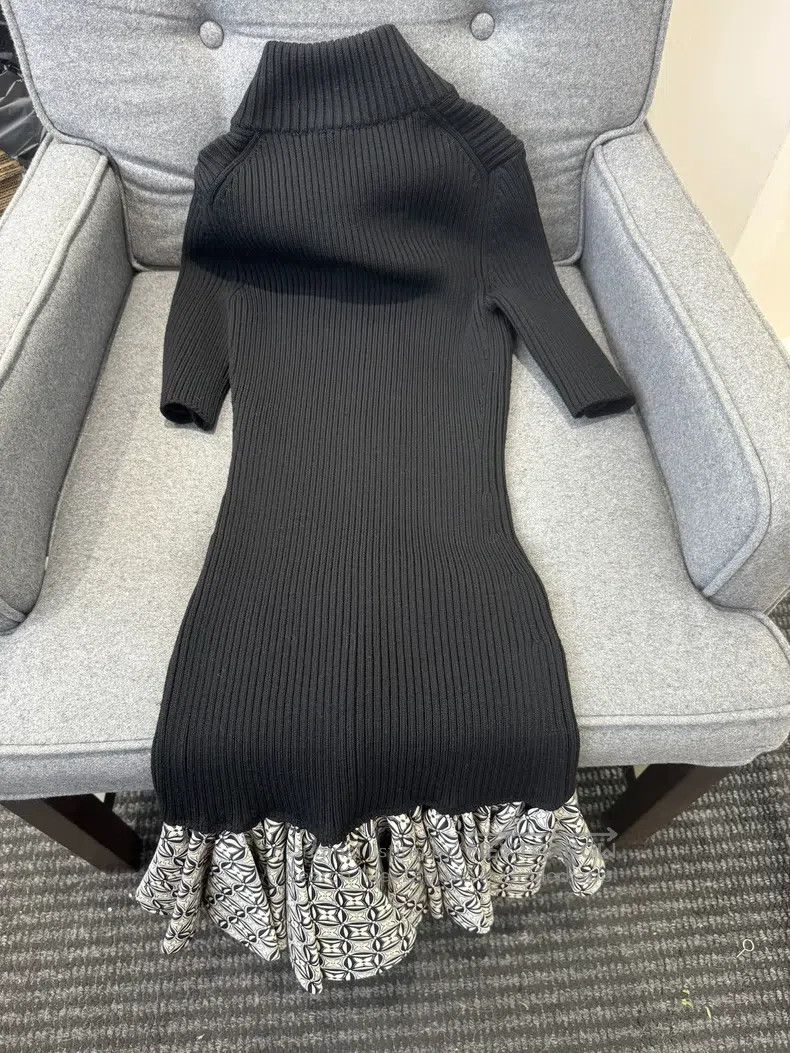 Louis Vuitton Louis Vuitton dress Size XS / US 0-2 / IT 36-38 - 2 Thumbnail