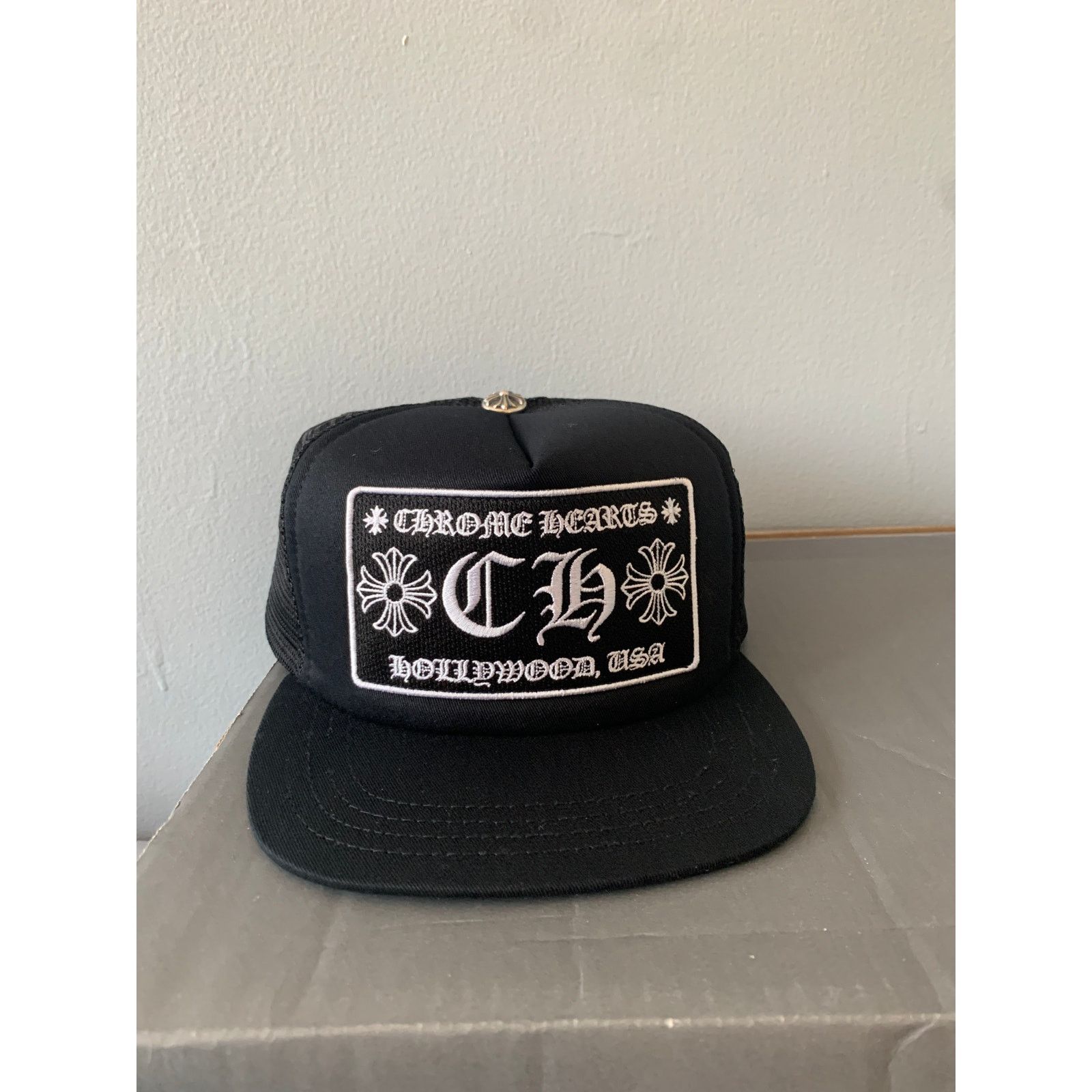 Chrome Hearts Chrome Hearts CH Hollywood Trucker Hat Black/Black BRAND NEW Size ONE SIZE - 1 Thumbnail