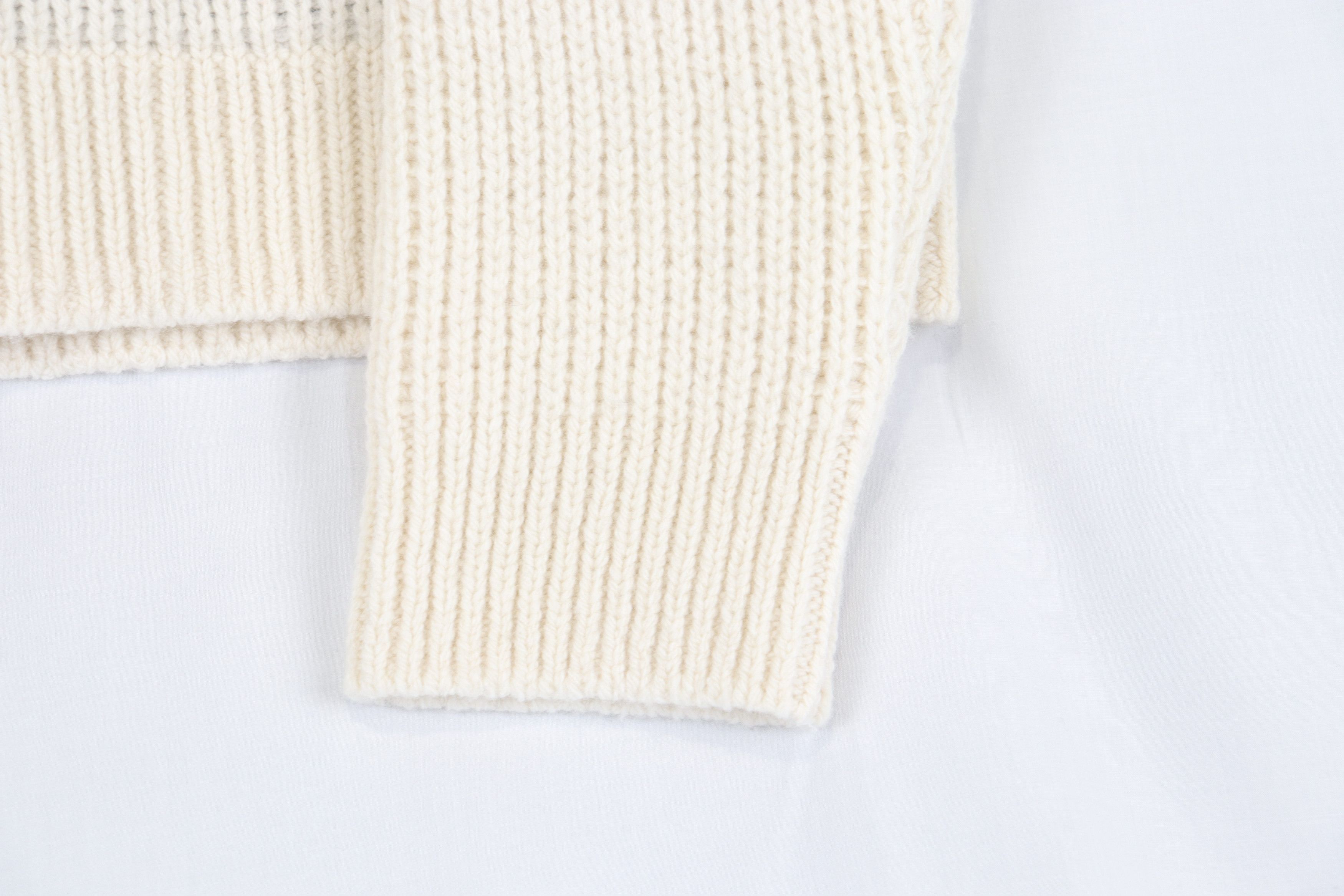 Bottega Veneta o1rshd11223 Logo Jacquard Sweater in Beige & Black Size US XXL / EU 58 / 5 - 7 Thumbnail