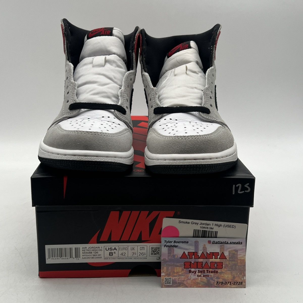 Nike Air Jordan 1 high smoke grey Size US 8.5 / EU 41-42 - 2 Thumbnail