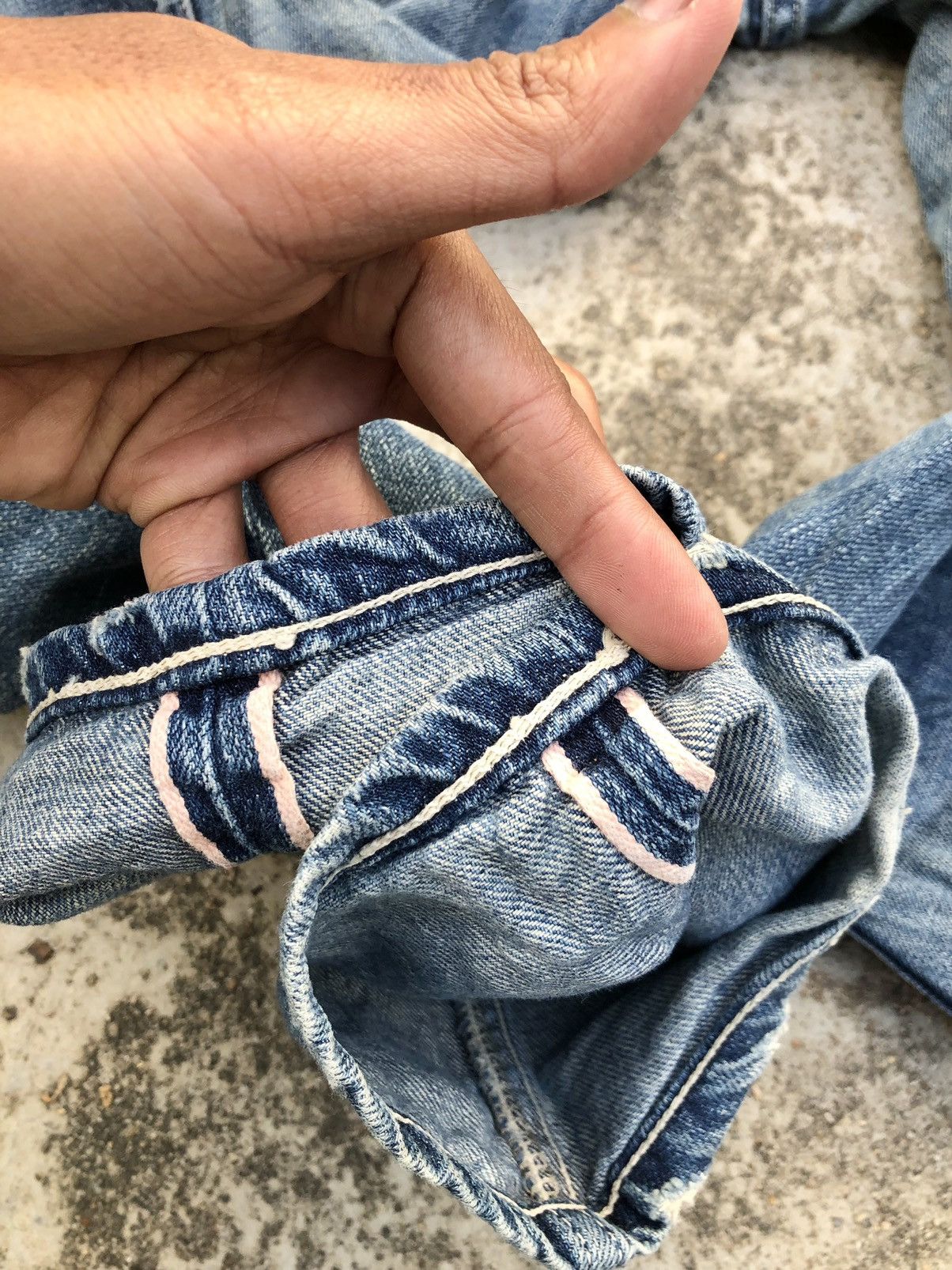 Johnbull SELVEDGE BUCKLE BACK DISTRESSED DENIM Size US 30 / EU 46 - 9 Thumbnail