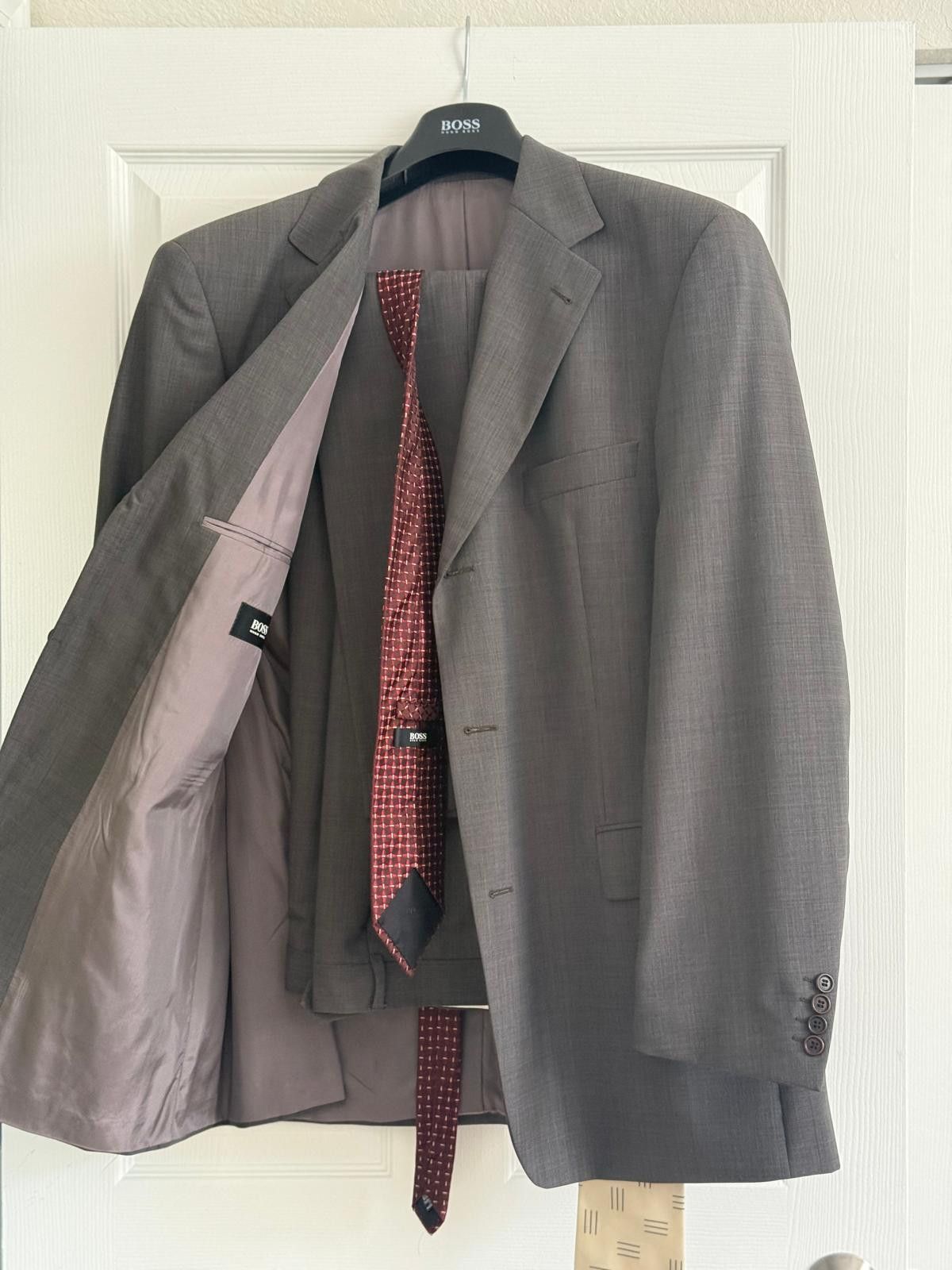 Hugo Boss men suits Size 46R - 2 Thumbnail