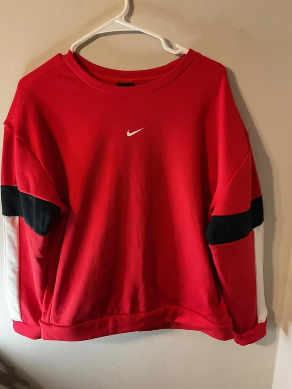 Nike Nike Women's Therma Colorblock Crew-Neck Sweatshirt Size S / US 4 / IT 40 - 1 Thumbnail