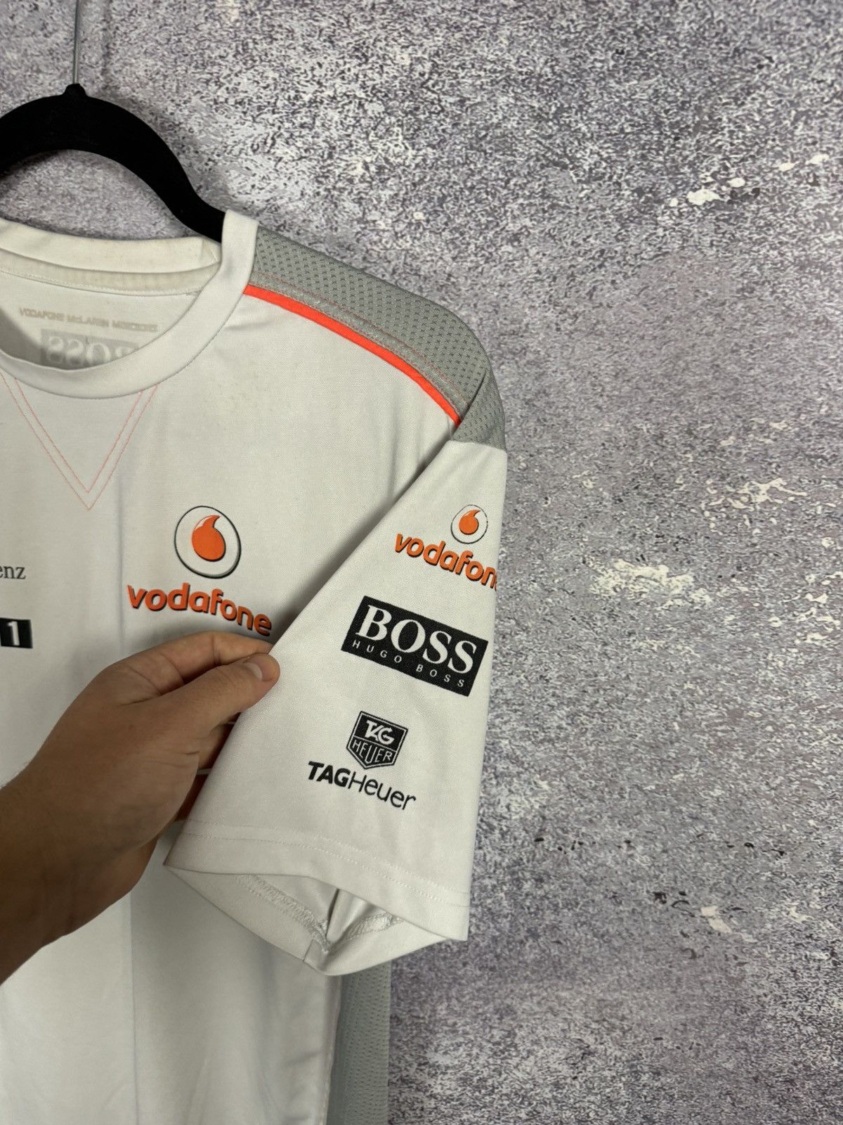 Hugo Boss × Mercedes-Benz × Vintage Vintage Mercedes Benz Vodafone Racing Team Jersey Size US L / EU 52-54 / 3 - 10 Thumbnail