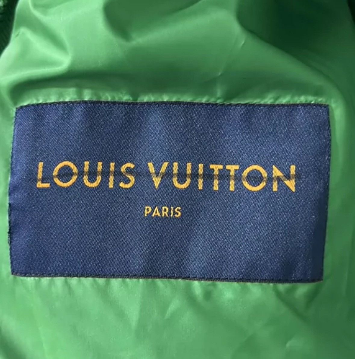 Louis Vuitton LOUIS VUITTON Green cotton jacket2412-Nextarrow Size US M / EU 48-50 / 2 - 8 Thumbnail