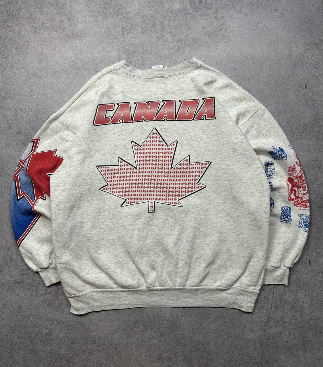 Other Vintage Canada Oversized Sweatshirt, Size M – Cozy Size US M / EU 48-50 / 2 - 5 Thumbnail