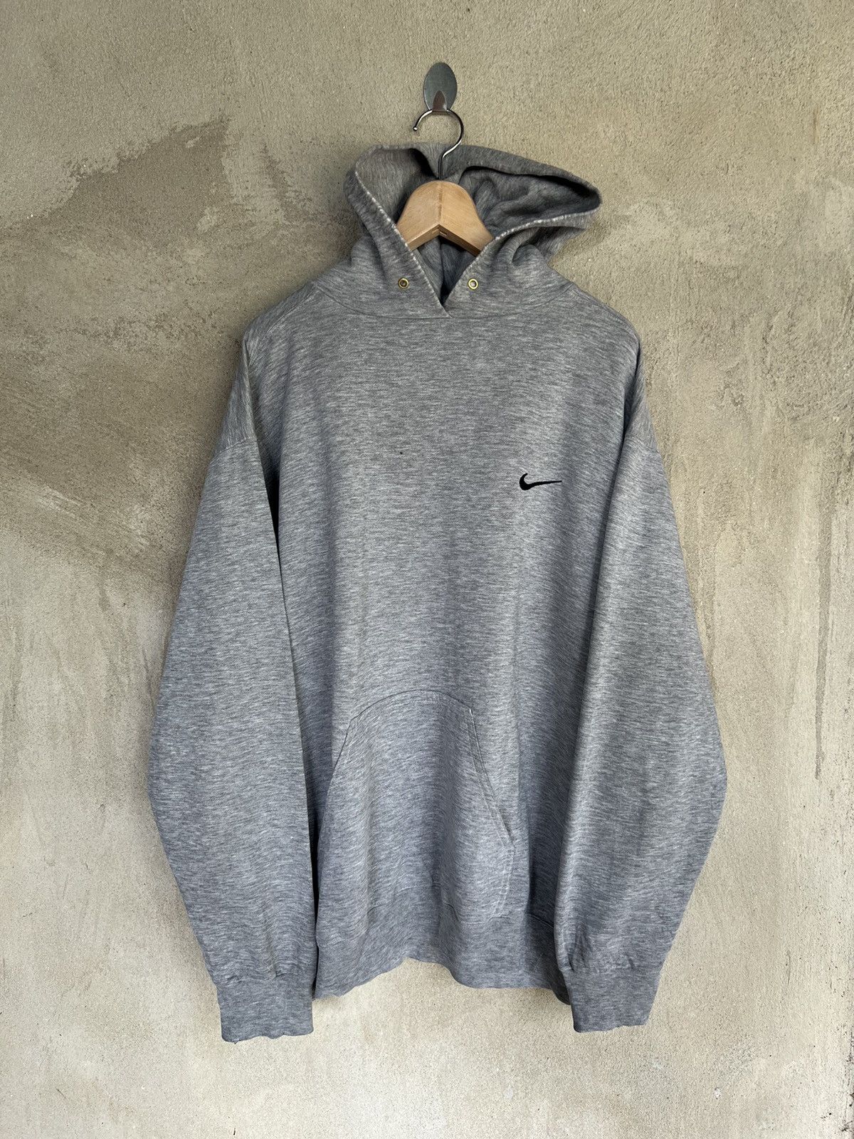 Nike Vintage Nike Swoosh Hoodies Size US M / EU 48-50 / 2 - 2 Thumbnail