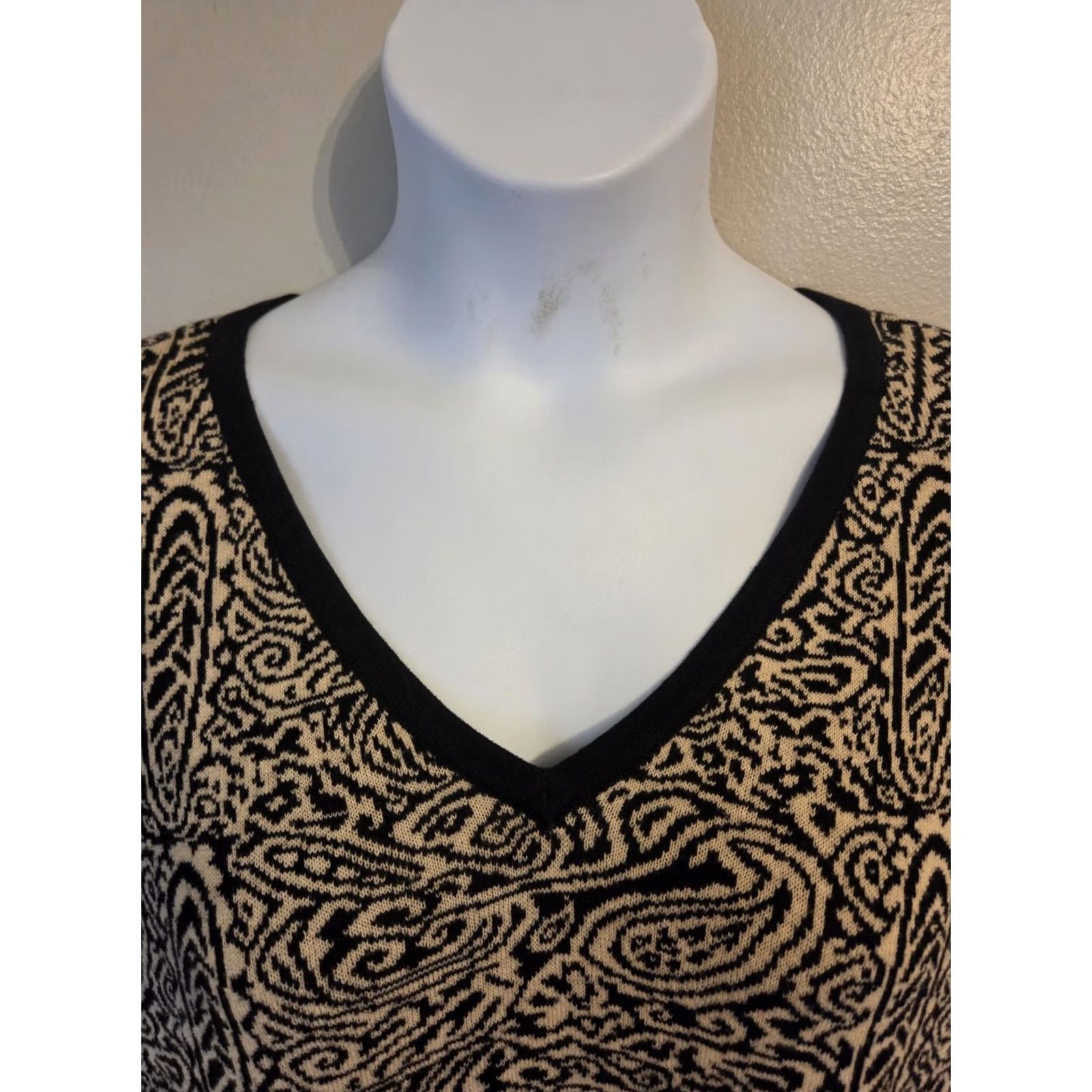 Vintage Liz & Me Sweater Black Beige Paisley Print V-Neck 4X Womens Size XXL / US 16-18 / IT 52-54 - 2 Thumbnail