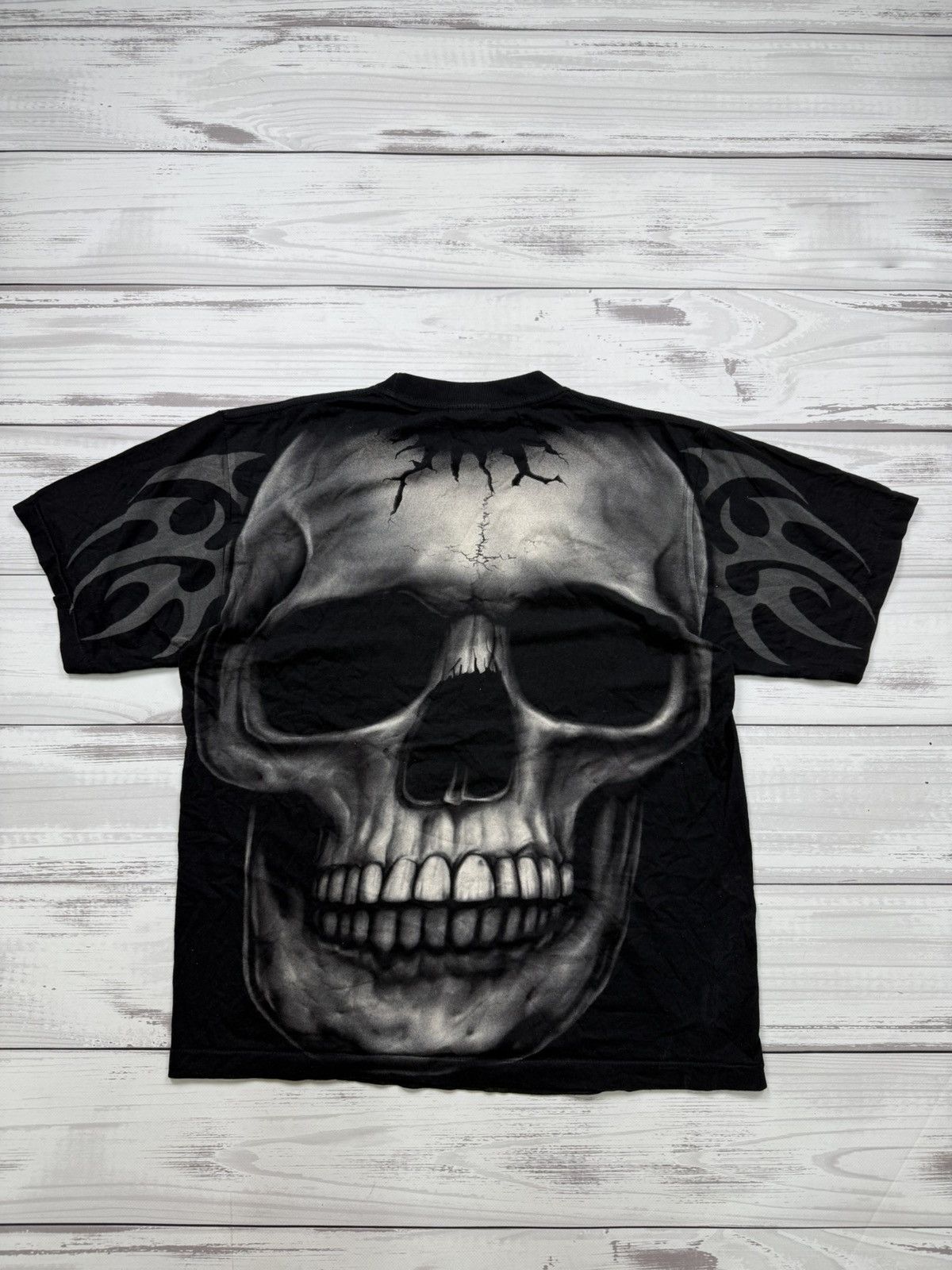 Fruit Of The Loom 90s Skull Tribal T shirt single stich rare jnco affliction Size US L / EU 52-54 / 3 - 2 Thumbnail