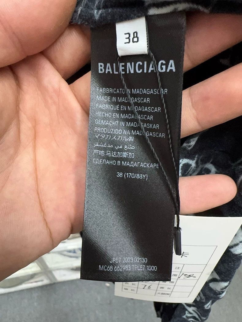 Balenciaga Balenciaga size 38 Graffiti full of shirts and coats Size M / US 6-8 / IT 42-44 - 4 Thumbnail