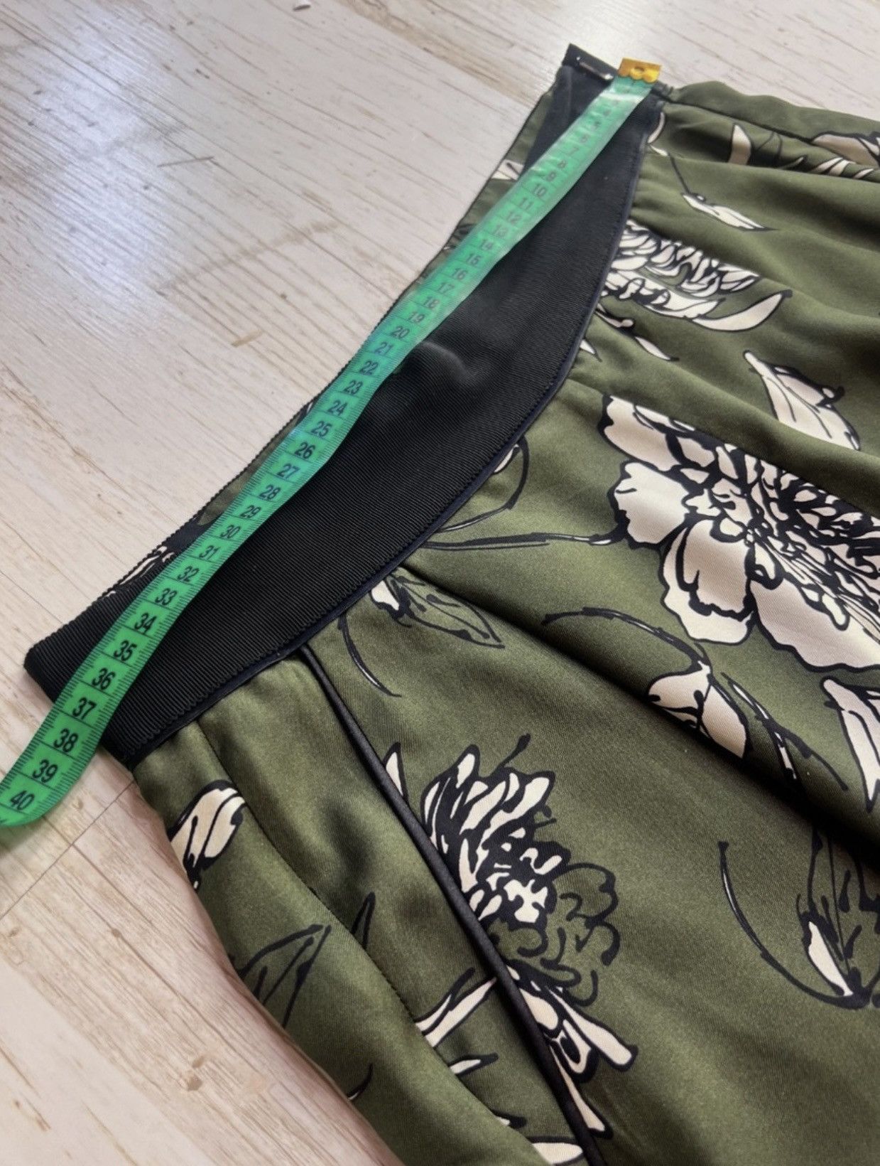 Moncler Moncler Silk Cropped Wide-Leg Pants – Floral Print – IT44 Size 30" / US 8 / IT 44 - 20 Thumbnail