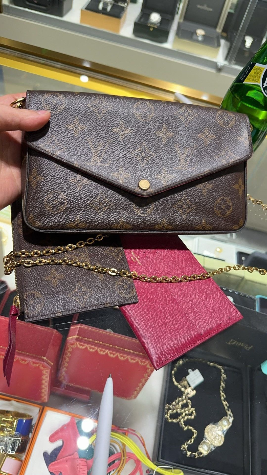 Louis Vuitton Pre-loved Bag Very good condition Size ONE SIZE - 1 Thumbnail