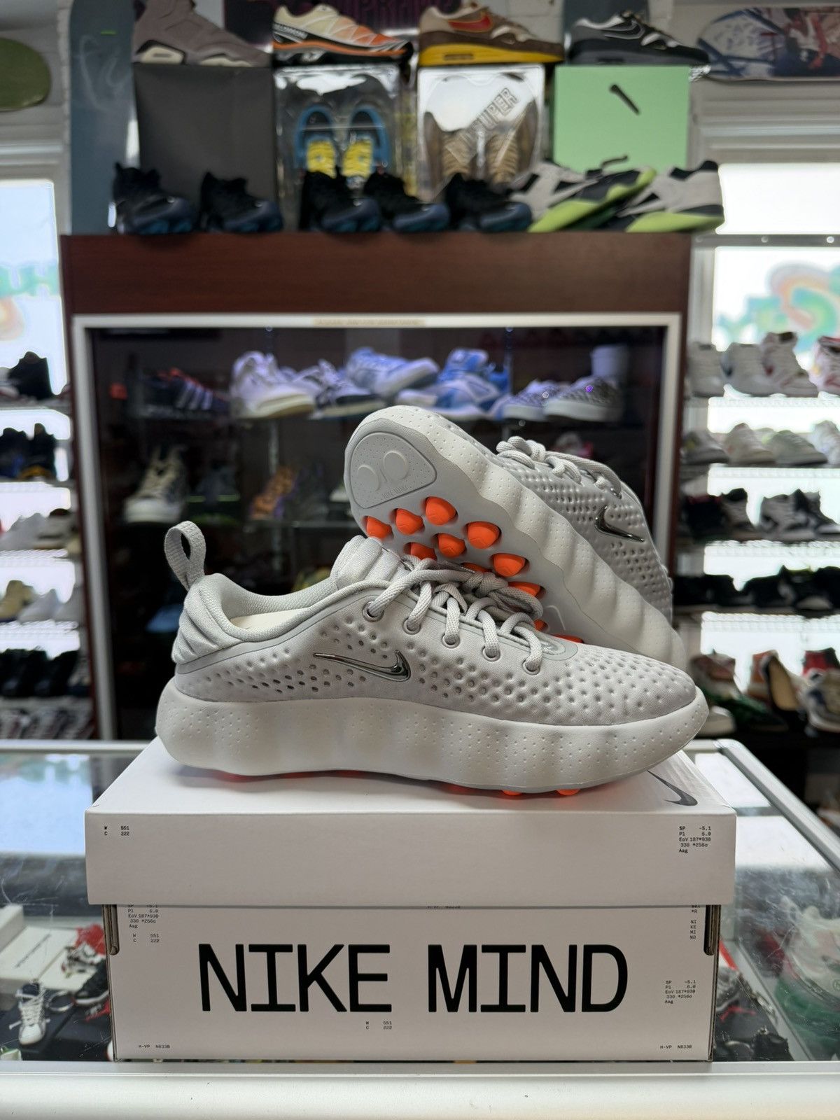 Nike Nike Mind 002 (White) Size US 5.5 / EU 38 - 2 Thumbnail