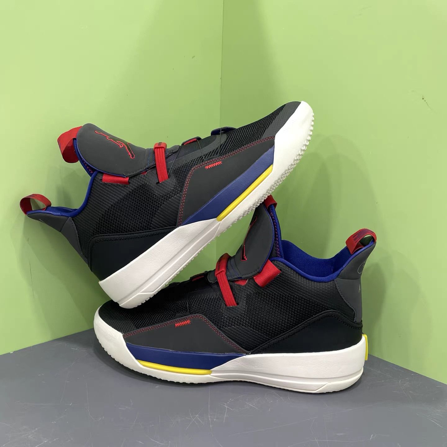 Jordan Brand Air Jordan 33 Black/White/Red Basketball Shoes K15 Size US 10 / EU 43 - 4 Thumbnail