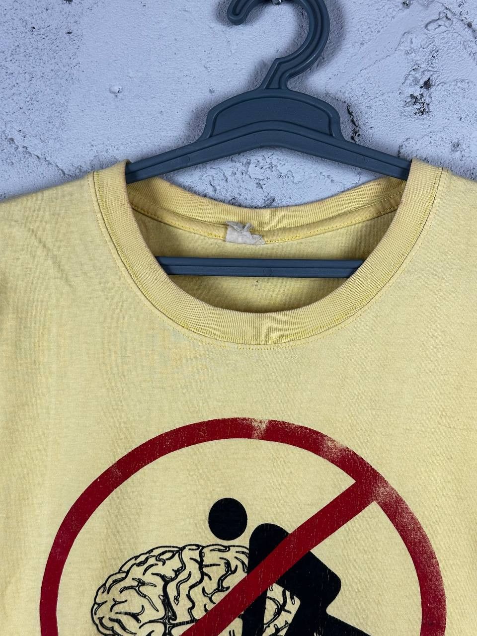 Vintage Vintage STOP Fuck My Brain T-shirt Faded 90s Size US M / EU 48-50 / 2 - 4 Thumbnail