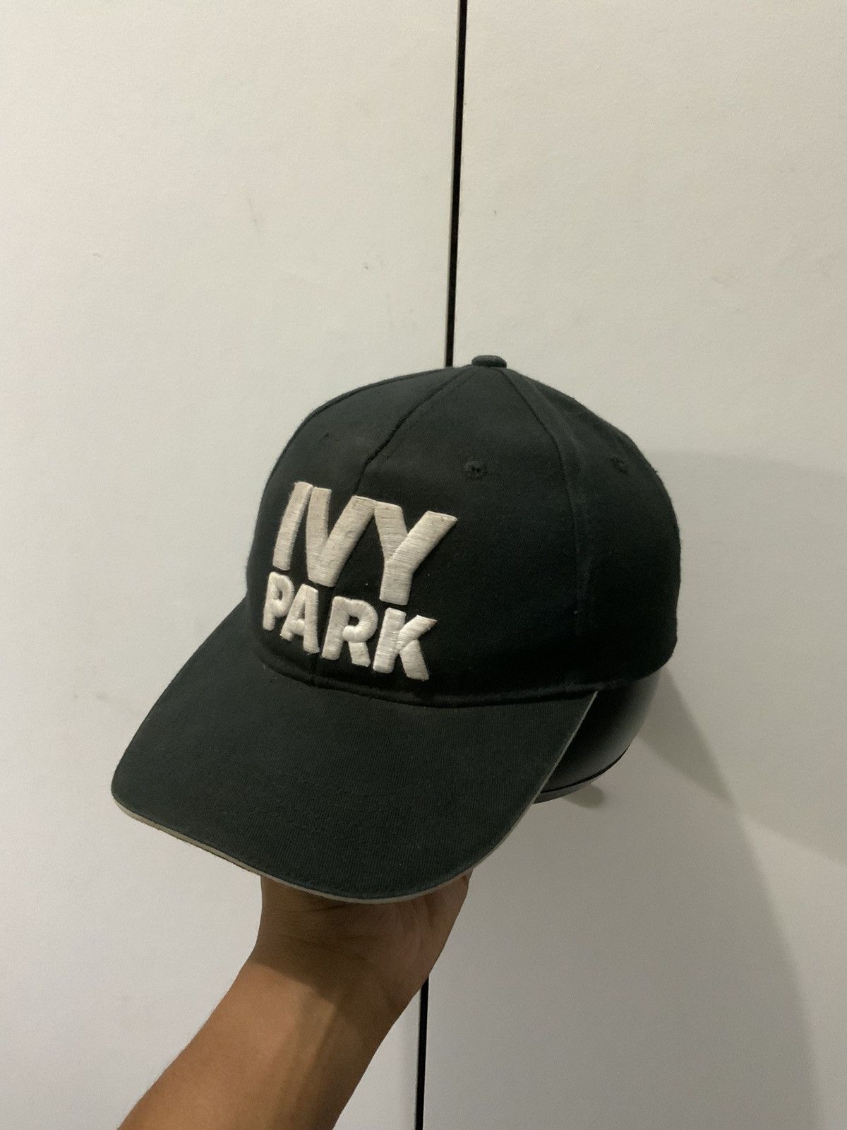 Hat Club Ivy Park Streetwear Hat Size ONE SIZE - 1 Thumbnail