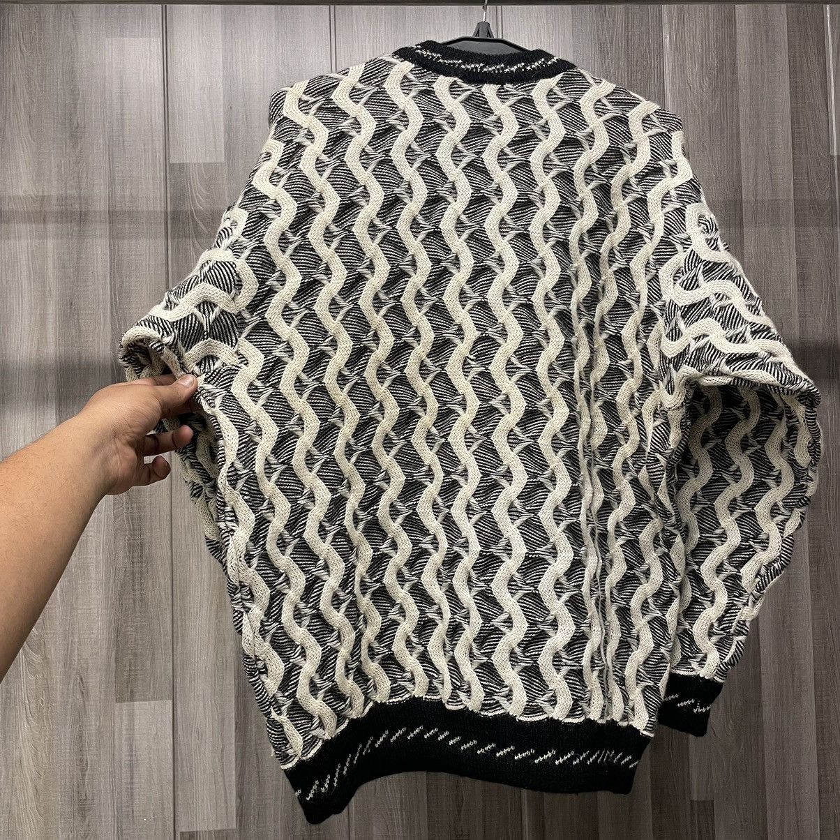 Coogi Vintage Coogi Australia Wavy Pattern 3D Knit Wool Sweater Size US L / EU 52-54 / 3 - 18 Thumbnail
