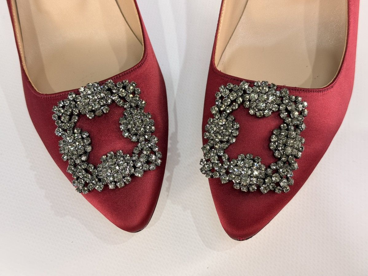 Manolo Blahnik Manolo Blahnik Hangisi 70 Burgundy Satin Pumps Size 39 Size US 9 / IT 39 - 5 Thumbnail