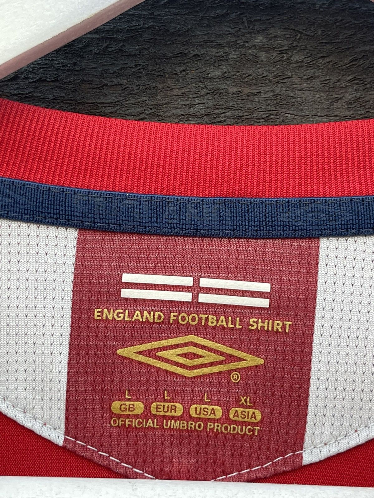 Umbro × Vintage Y2K Umbro #10 Owen England vintage soccer jersey Size US L / EU 52-54 / 3 - 7 Thumbnail