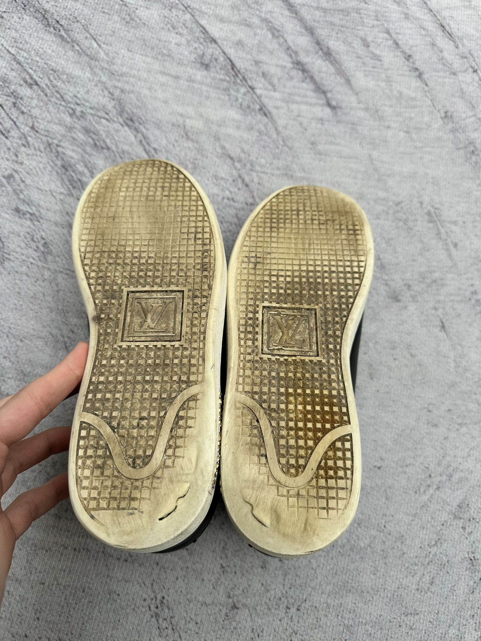 Louis Vuitton Louis Vuitton Frontrow Sneakers LV Metal Lace Logo Leather Size US 5.5 / IT 35.5 - 11 Thumbnail