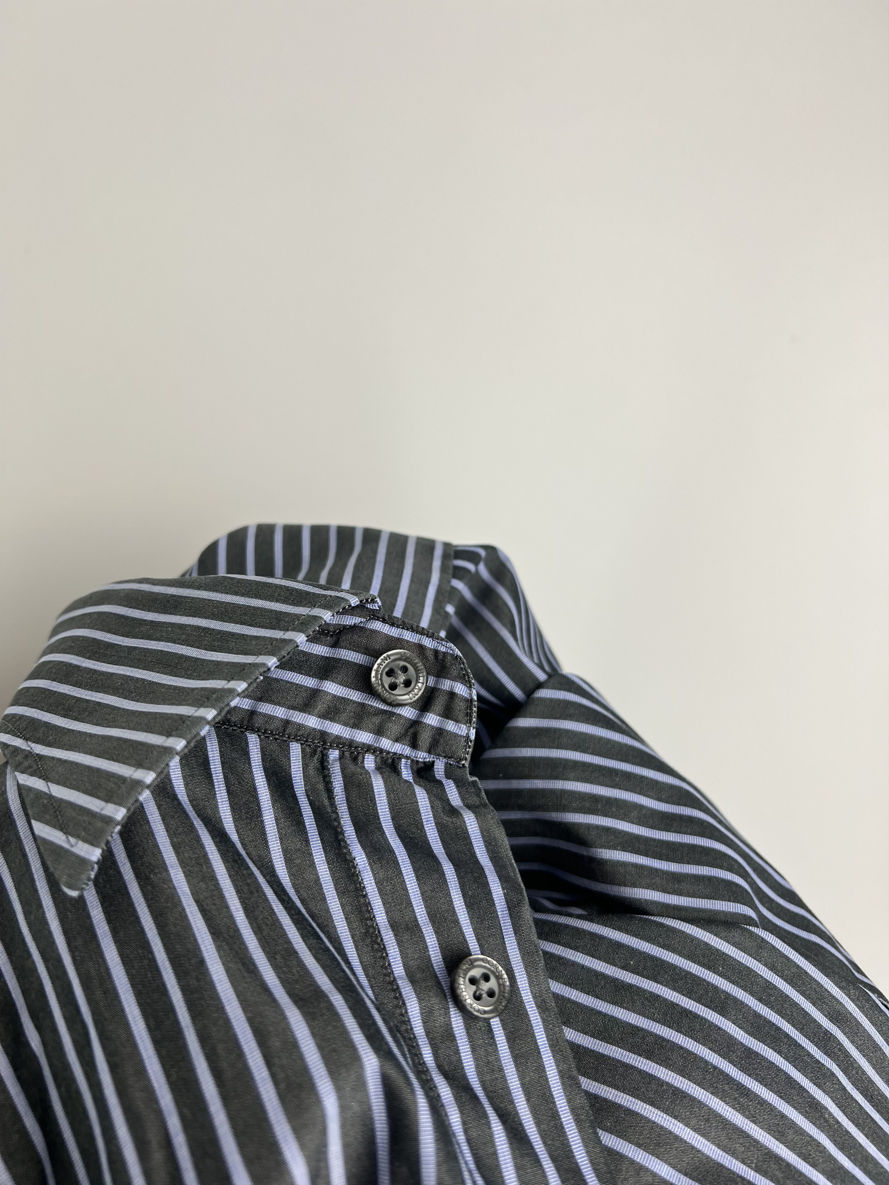 Corneliani Corneliani Men's Striped Button Up Shirt Size 15.5/39 Size US S / EU 44-46 / 1 - 4 Thumbnail