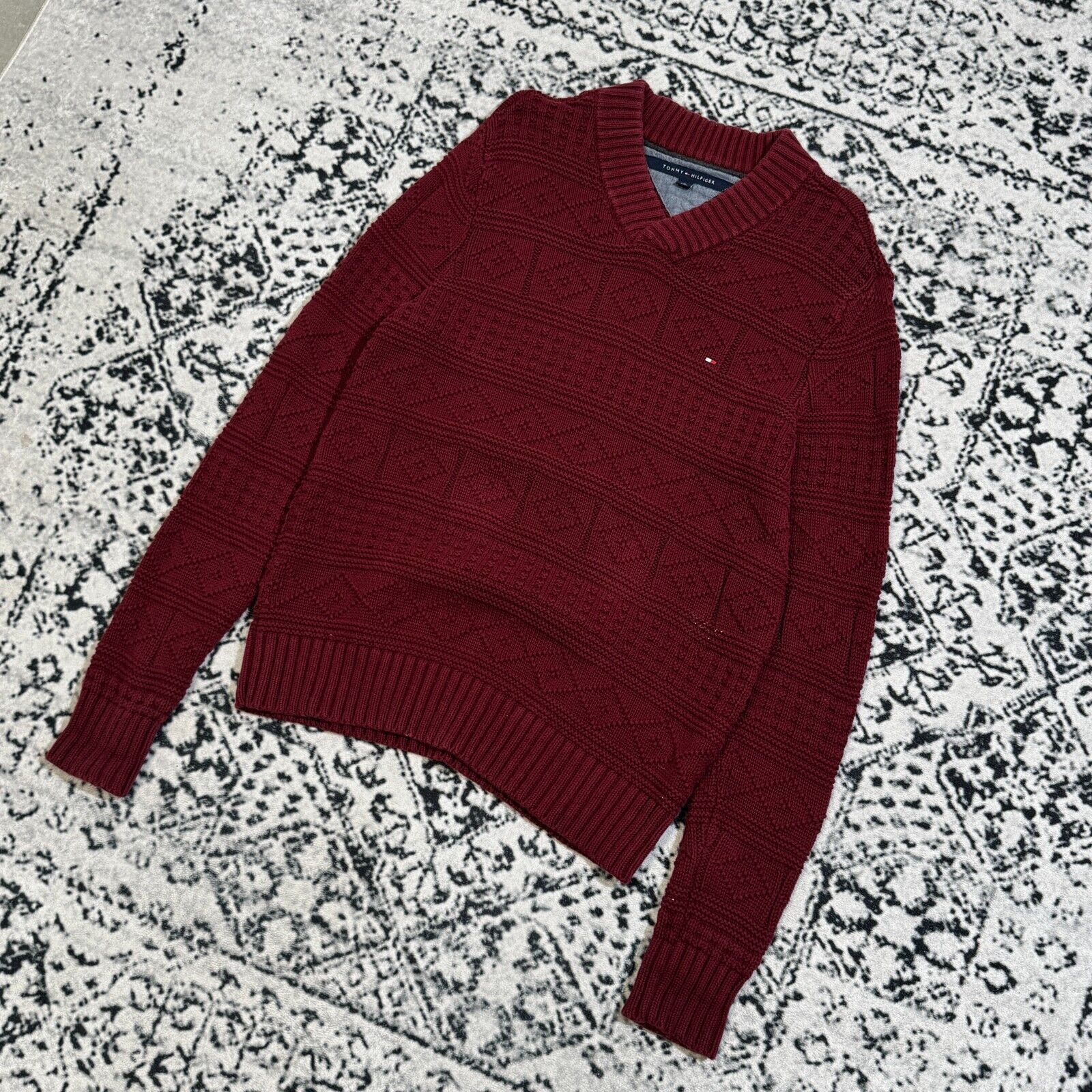 Tommy Hilfiger × Vintage Vintage Tommy Hilfiger Unisex Burgundy Sweater Size M 90s Size US M / EU 48-50 / 2 - 2 Thumbnail